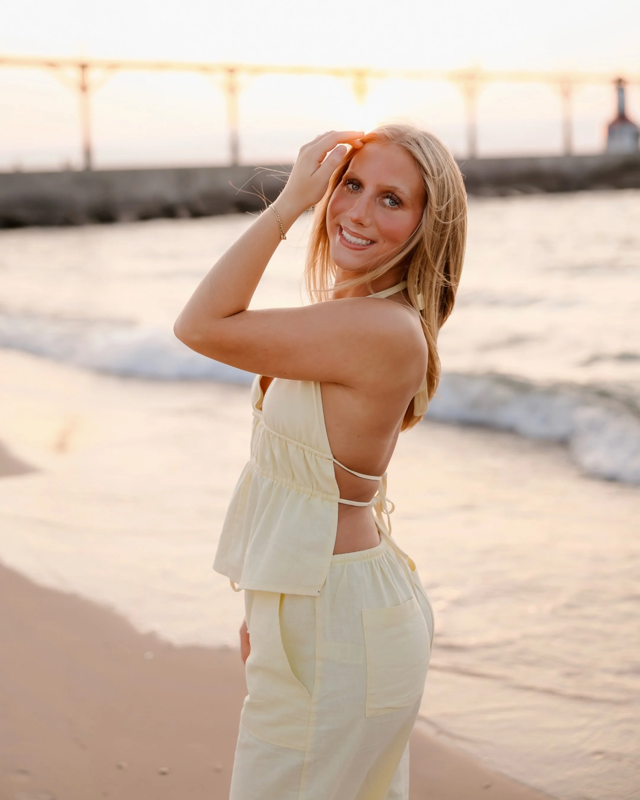 Just sent out Kate&rsquo;s gallery and I couldn&rsquo;t wait to share her session on my feed 🤭✨

You seriously never know what kind of sunset you&rsquo;re going to get lately and we got SO lucky with the glow we got with this one + the perfect amoun