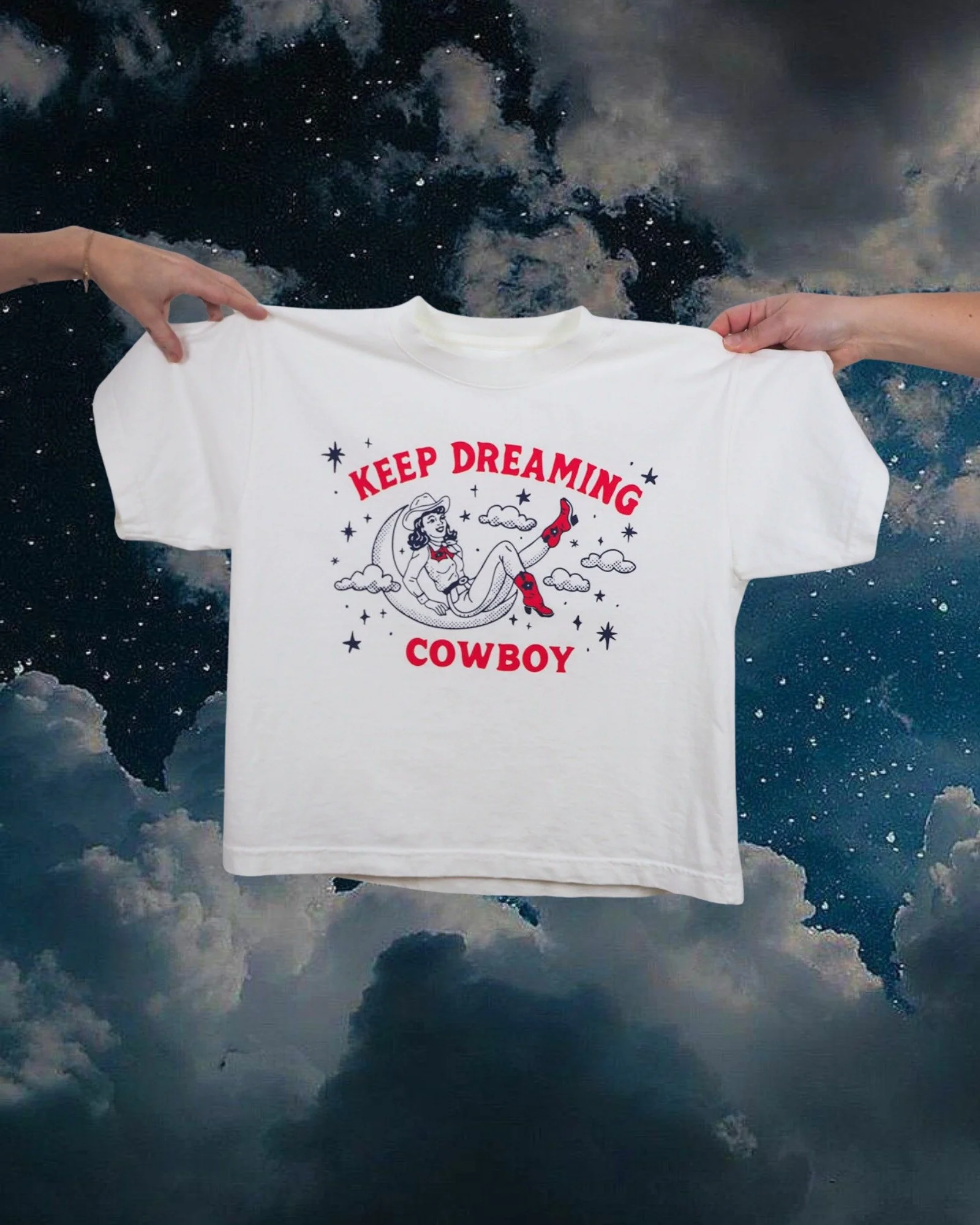 He was looking for sparks.
She was looking for parking at the trailhead.

Keep Dreaming, Cowboy.
Bozeman girls stay booked &amp; busy.

🖤 Available now - link in bio!

 #cowgirl #Montana #screenprint #valentinesday #keepdramingcowboy #galentinesday 