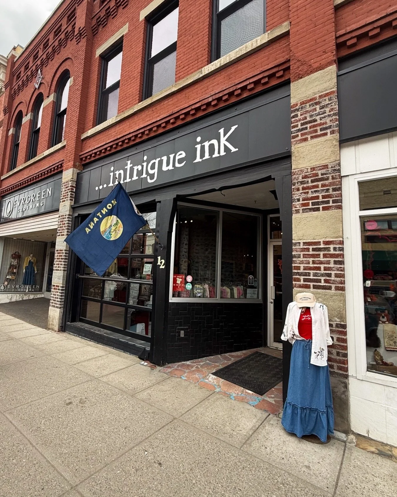 The cutest shop in all the landdddd 🧡

More than just tees. Think Funky Fresh fits, fun accessories, and a little something extra to go along with it!

We screen print here in Bozeman, woman-owned, and worth stoppin&rsquo; in to say howdy. 🤠 

#fun