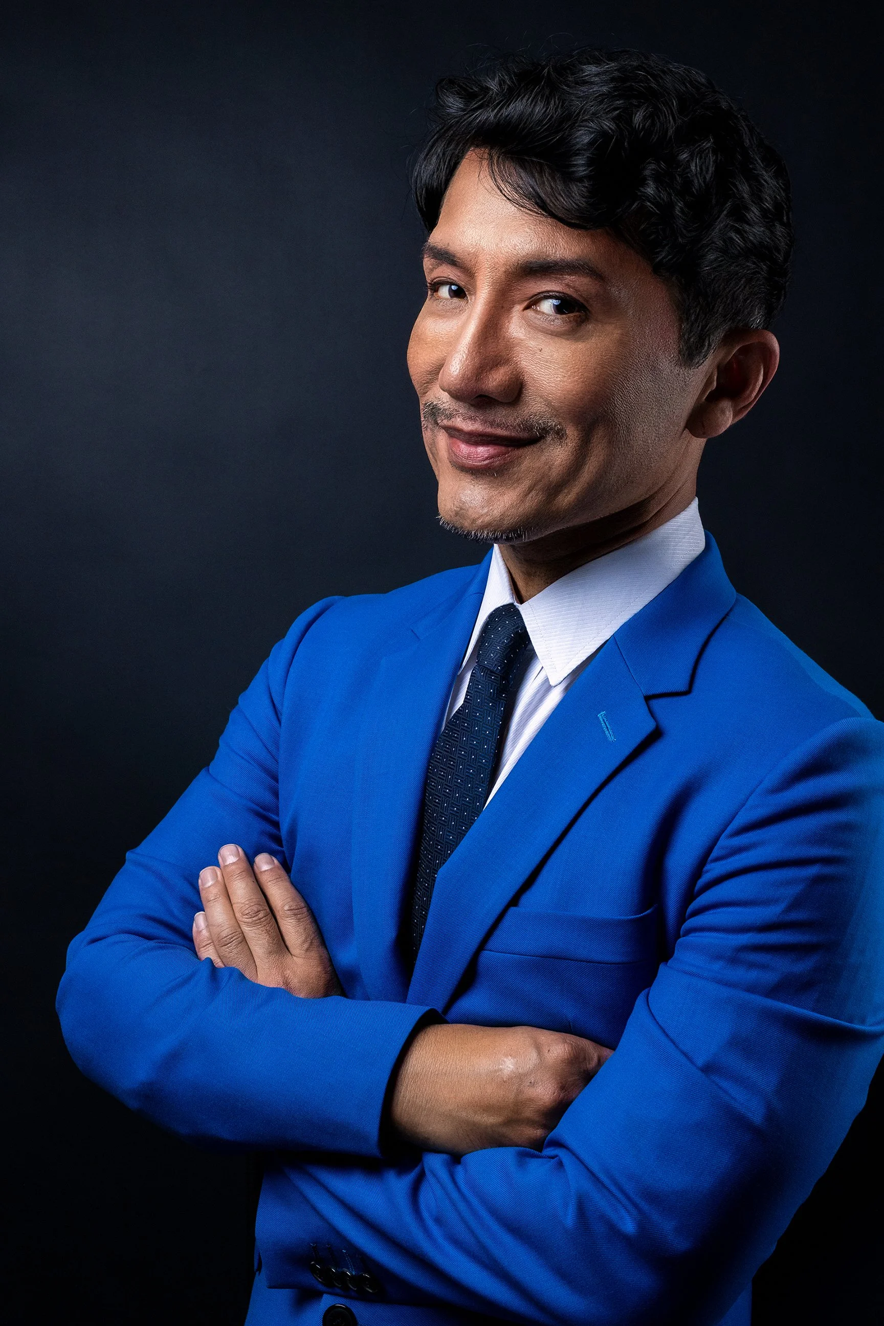 MAIN-HEADSHOT-451A3578-Edit-sm.jpg