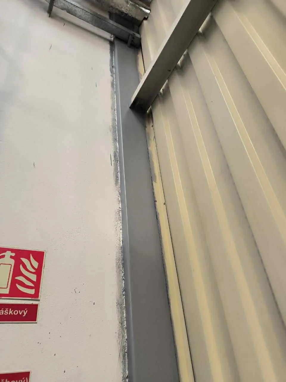 Protipožární nátěr kovové konstrukce - Leki-Novasport Tachov