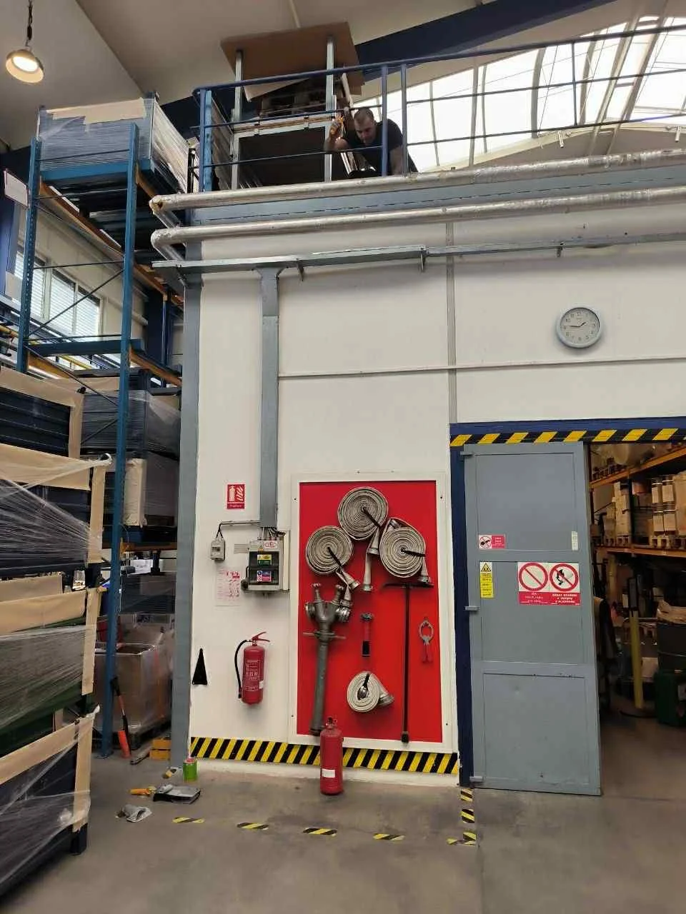 Protipožární nátěr kovové konstrukce - Leki-Novasport Tachov