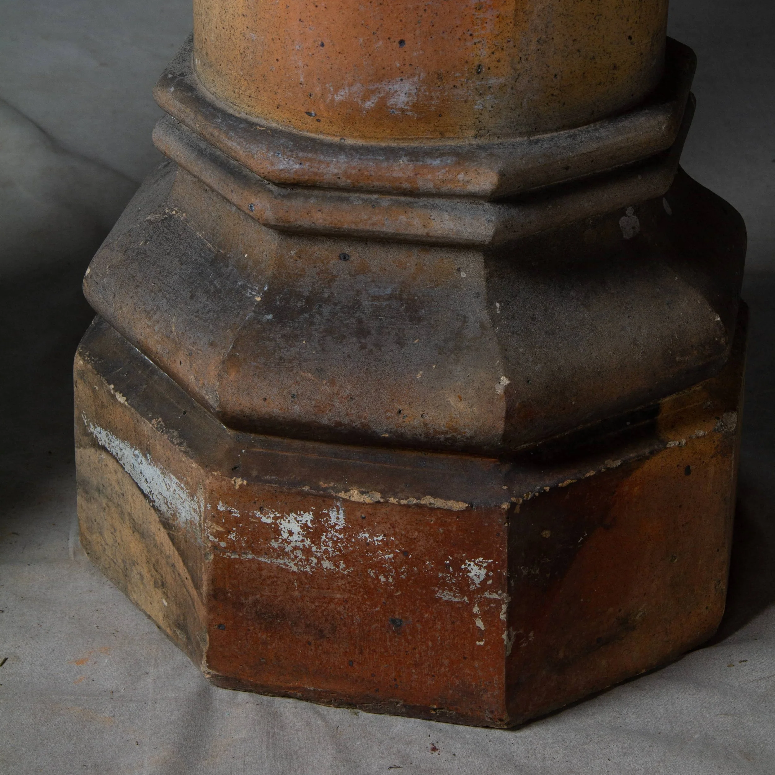 IG19826++Pair+of++English+Chimney++With+Caps+19th+Century+20%27%27D+x+50.5%27%27H+%2813%29-min.png
