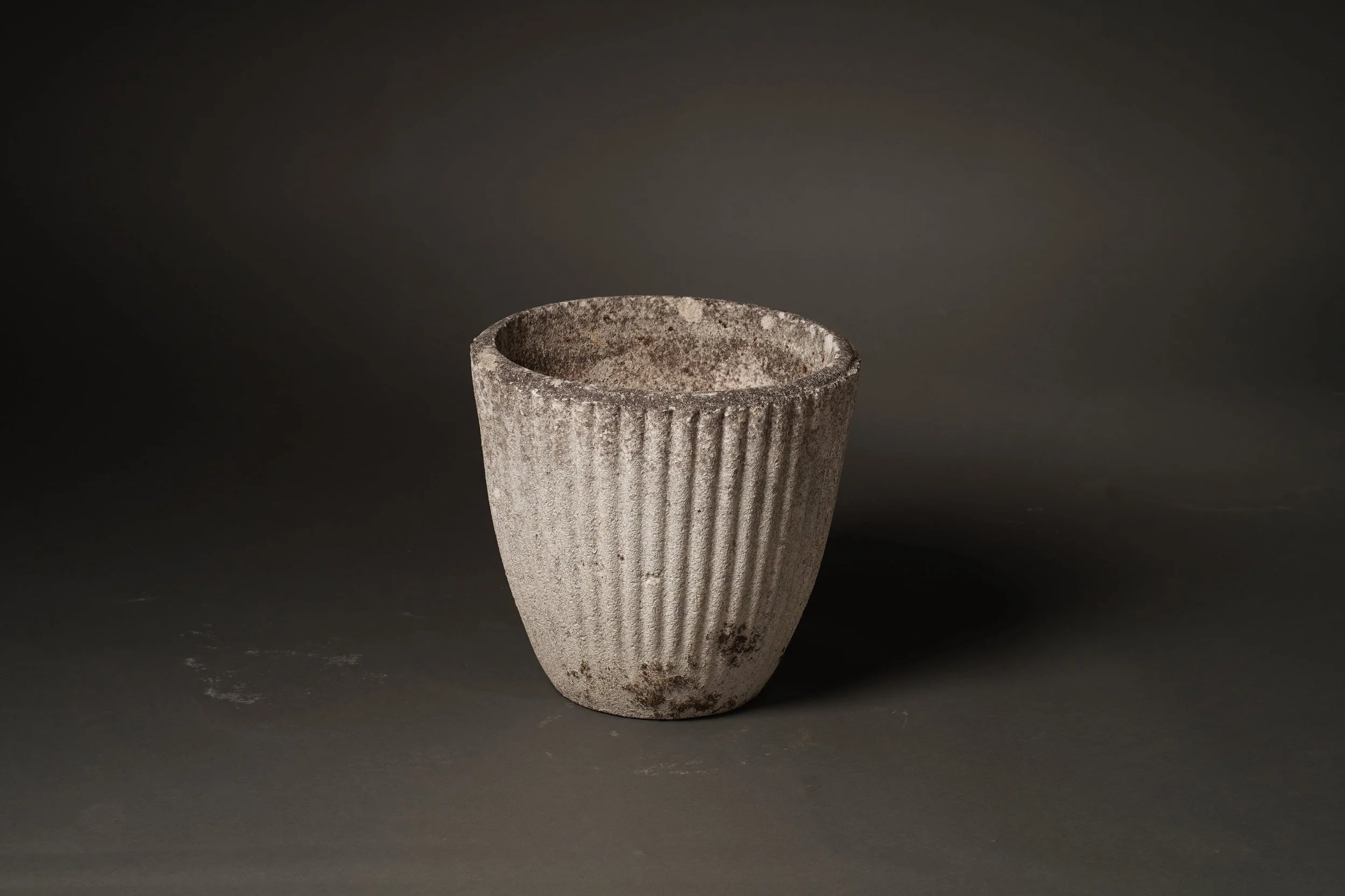 IG20978 French Vintage Concrete Planter with Grooved Body C.1920 15''D x 14''H (2)-min.JPG