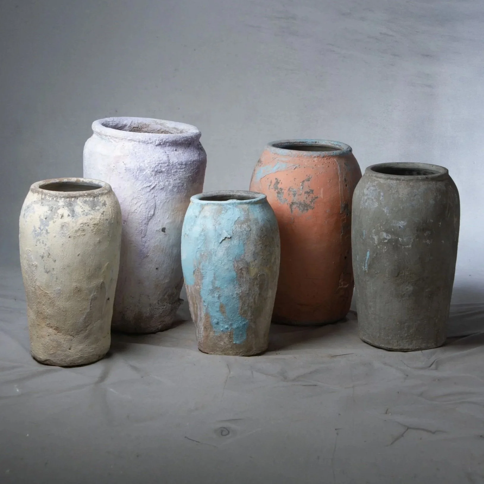 ROUND TERRA COTTA JAR