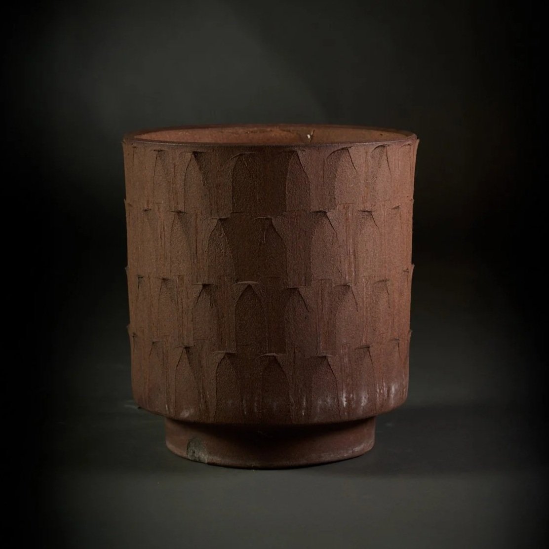 MALCOM LELAND LARGE RIBBED POT