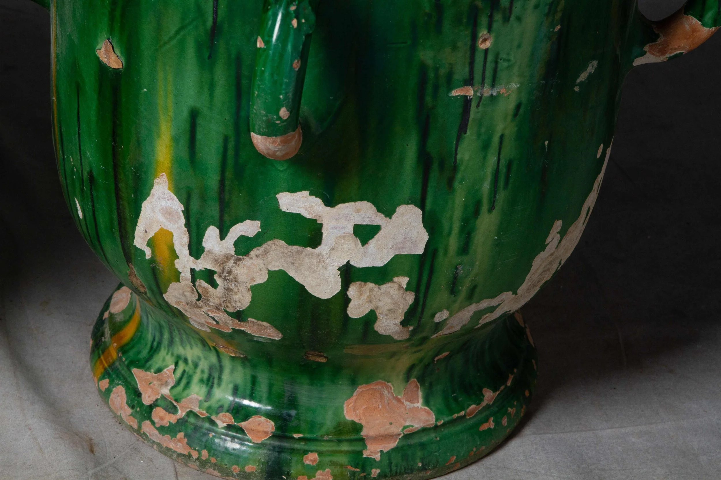 IG20039-IG20040 Castelnaudary Planter with Yellow and Green Glazed  (15)_11zon.jpg