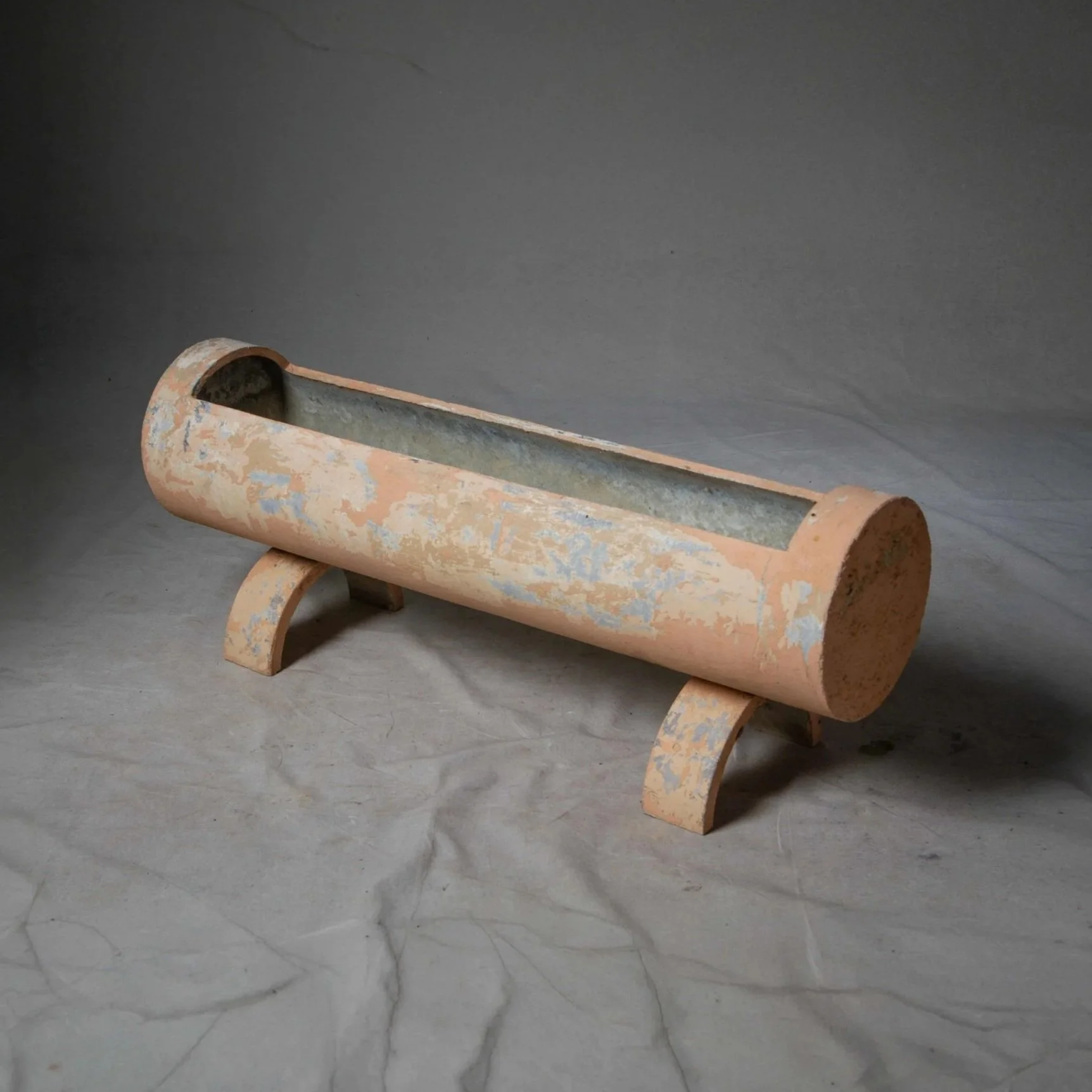 IG18501+SET+OF+5+CEMENT+PLANTERS+WITH+2+LEGS+43.5%27%27L+x+11%27%27W+x+17_11zon.jpg