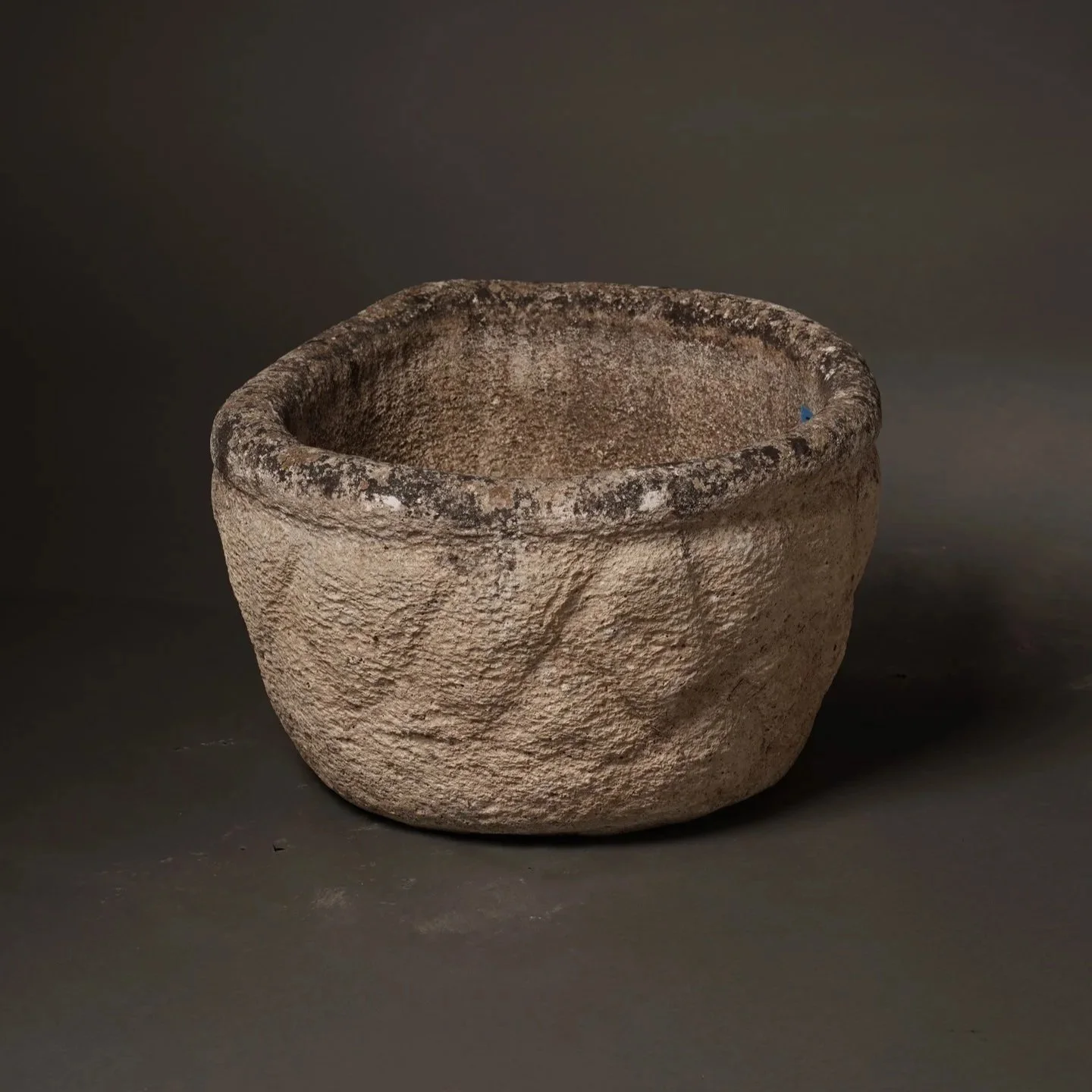 FRENCH VINTAGE CONCRETE CHECKERED PLANTER