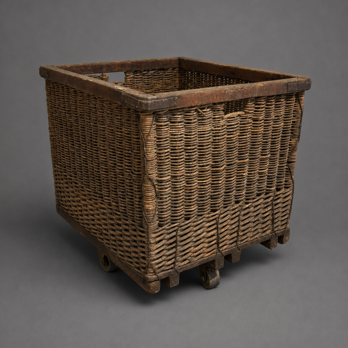 FRENCH CHAMPAGNE BASKET