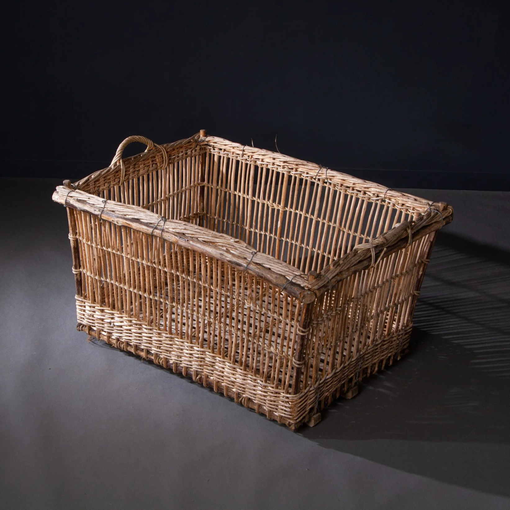 FRENCH RECTANGULAR WICKER BASKET