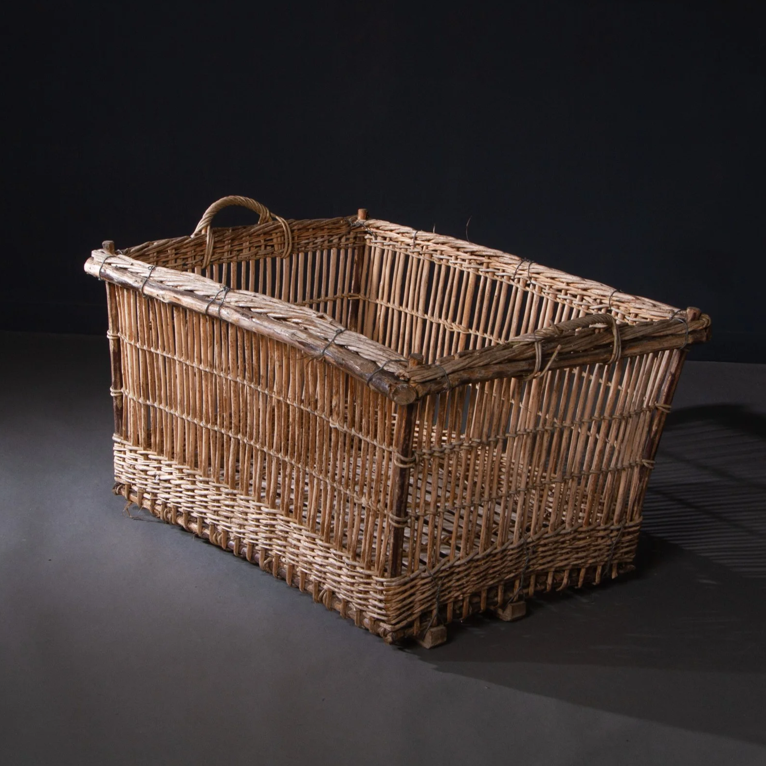 FRENCH RECTANGULAR WICKER BASKET