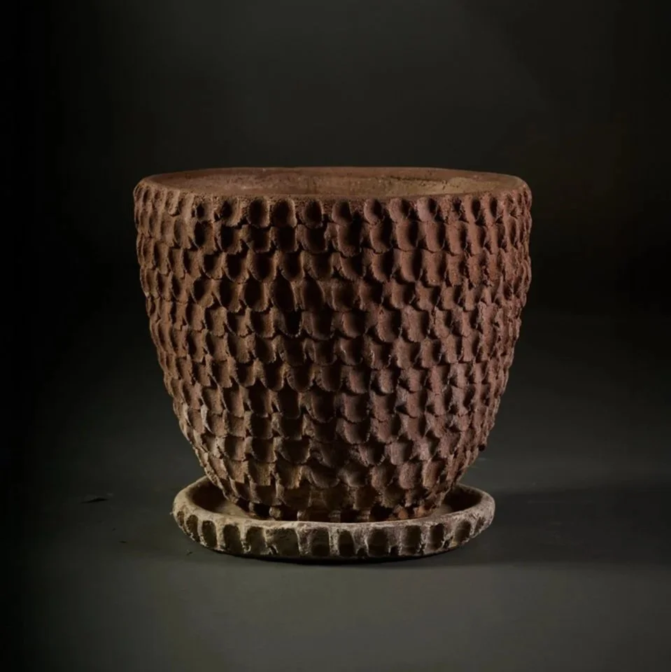 IG20397+Stan+Bitters+Mid+Century+Thumb+Planter+with+Original+Tray.+19%27%27D+x+17.5%27%27H+%245950+%282%29.jpg