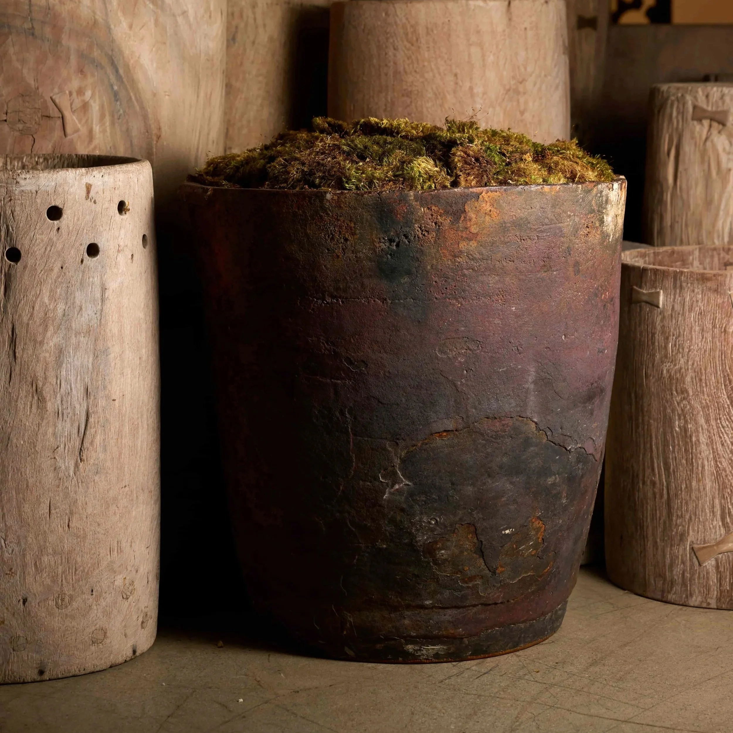 CAST IRON INDUSTRIAL VESSEL