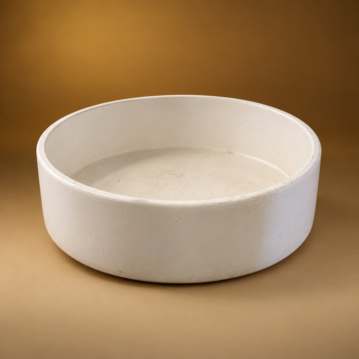 SKU: IG19273   Low White Gainey Planter   19''D x 7.5''H