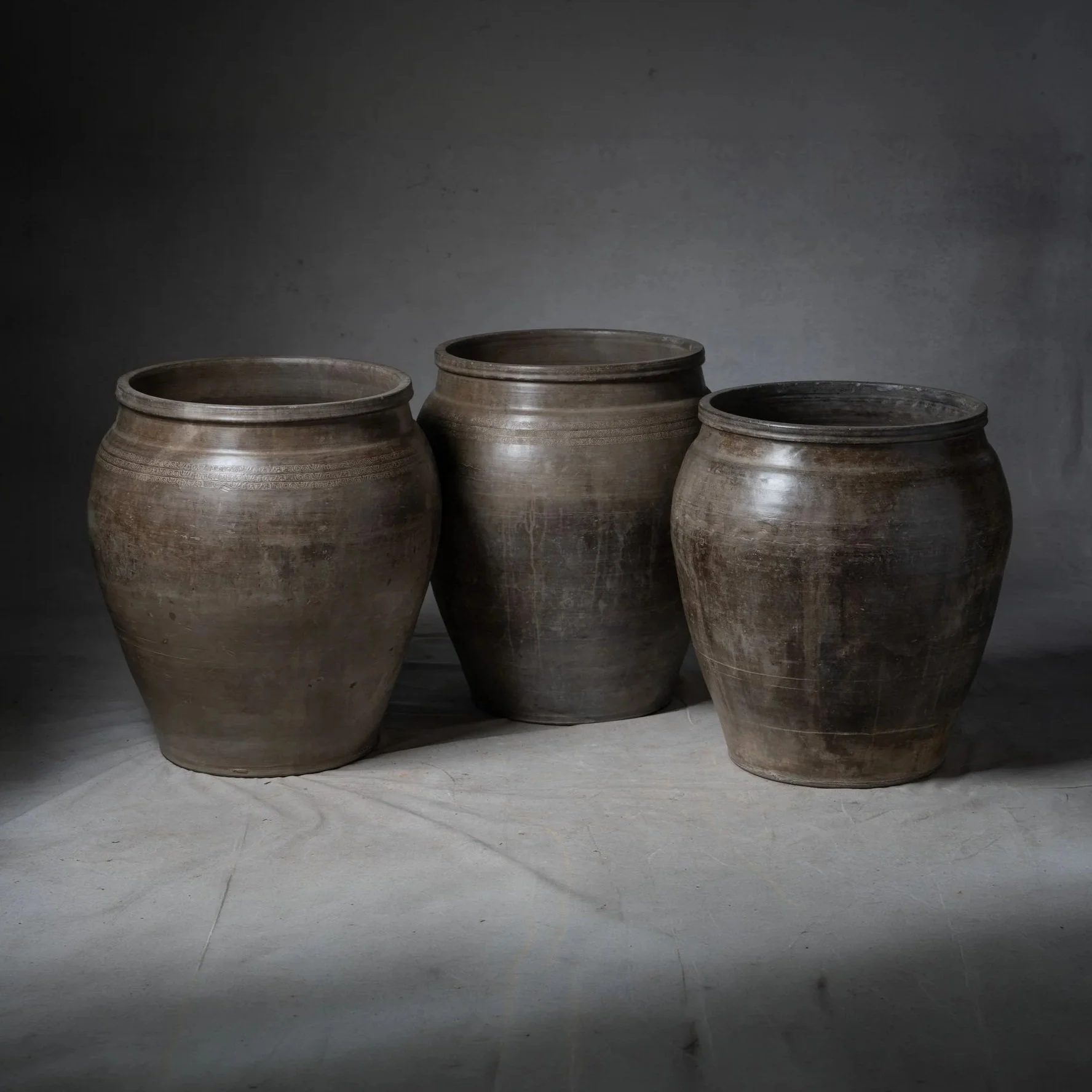 CHINESE CERAMIC VESSEL