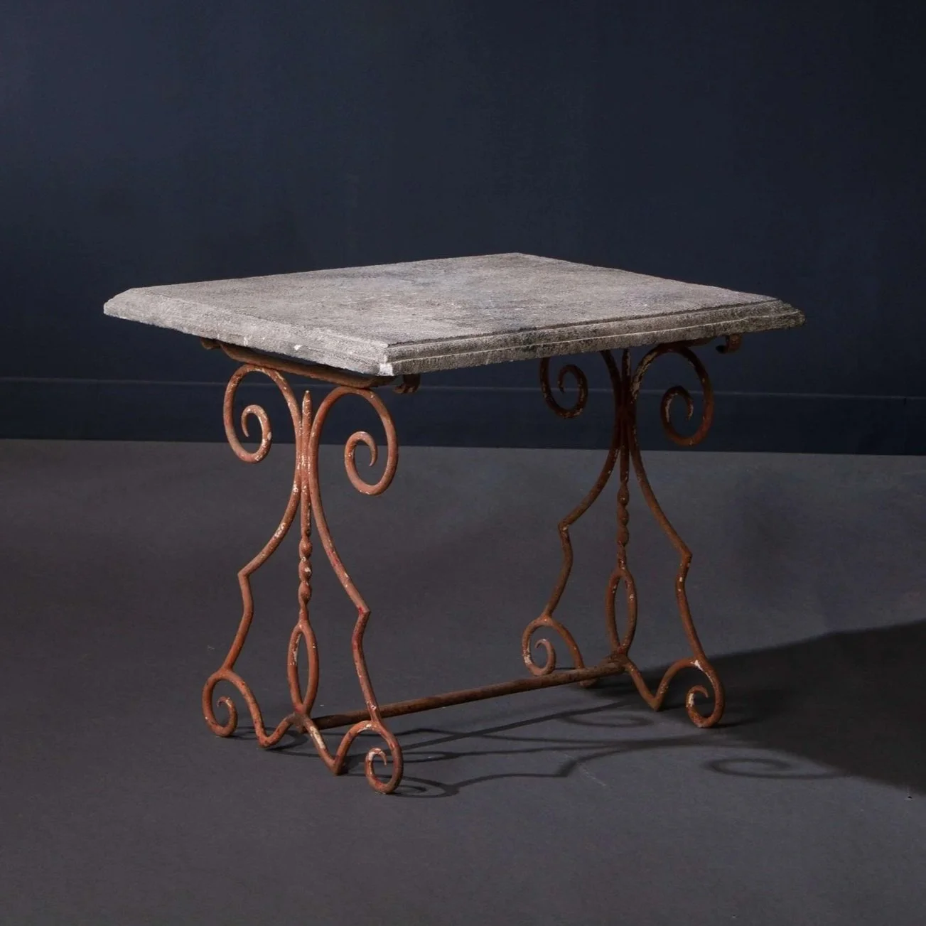 IG16273+Vintage+Limestone+Table+Iron+Base+23.5%27%27L+x+19.5%27%27W+x+20%27%27H+%283%29_11zon.jpg