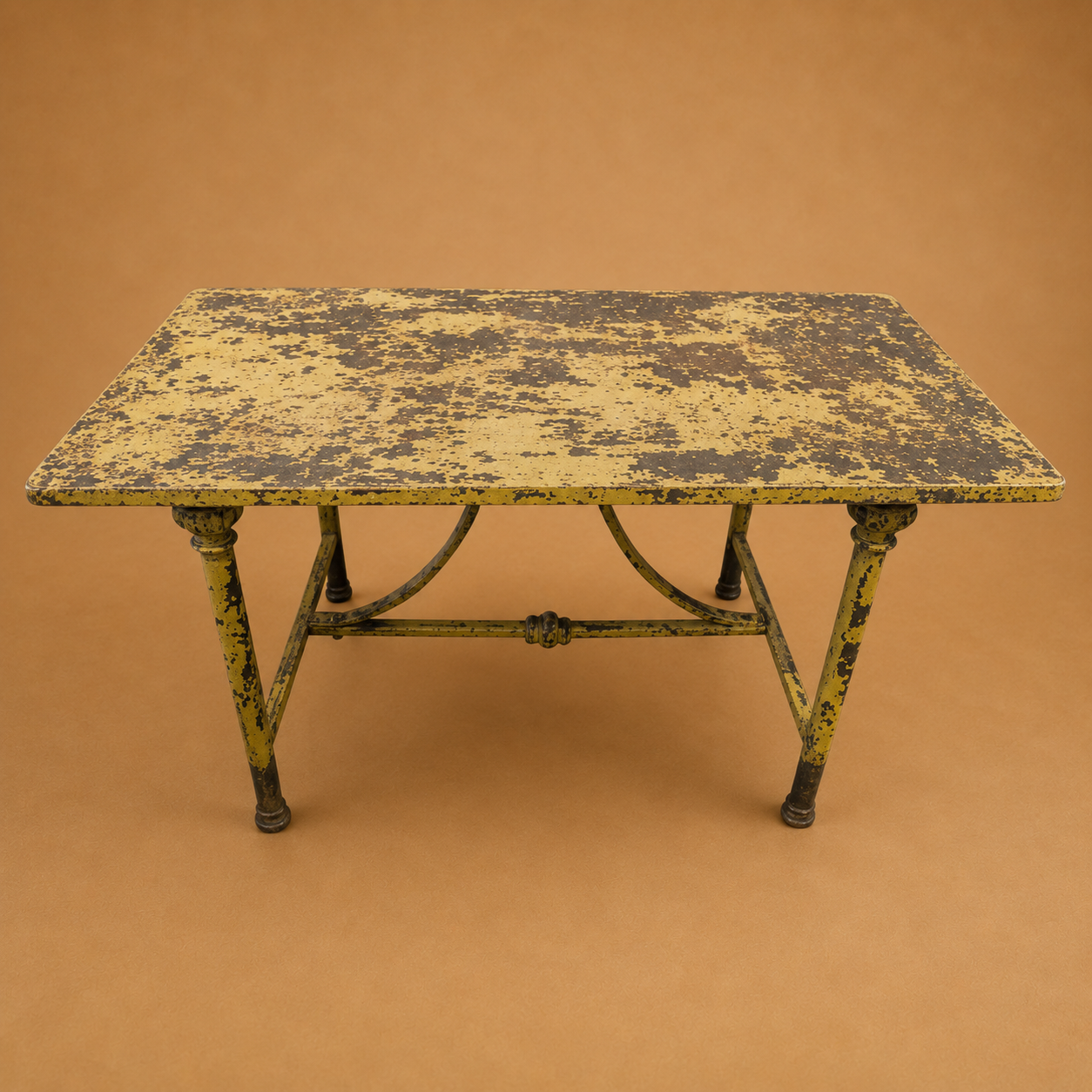 IRON GARDEN TABLE
