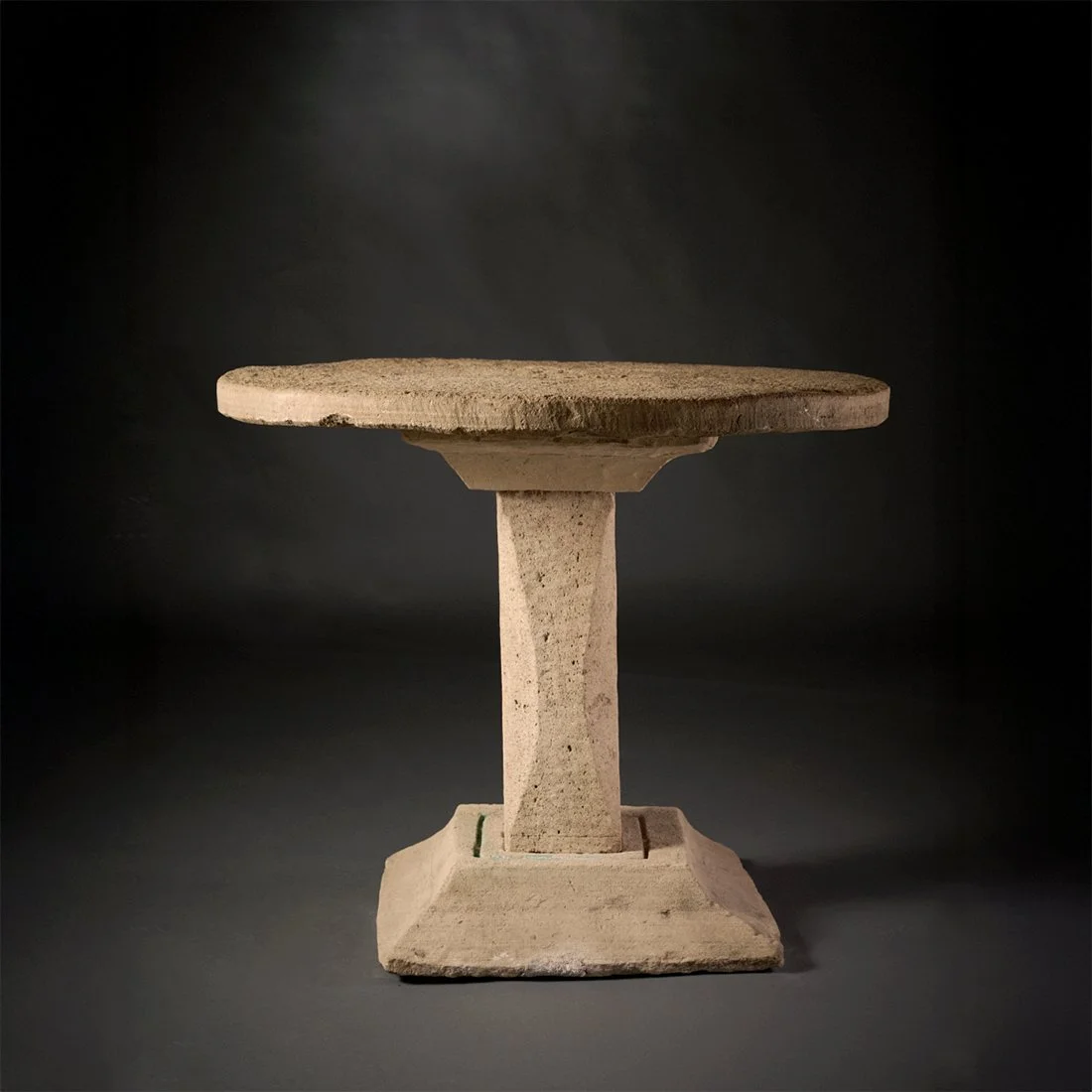 ROUND GARDEN TABLE