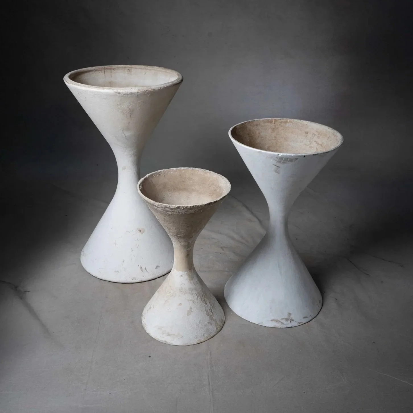 WILLY GUHL HOURGLASS PLANTER