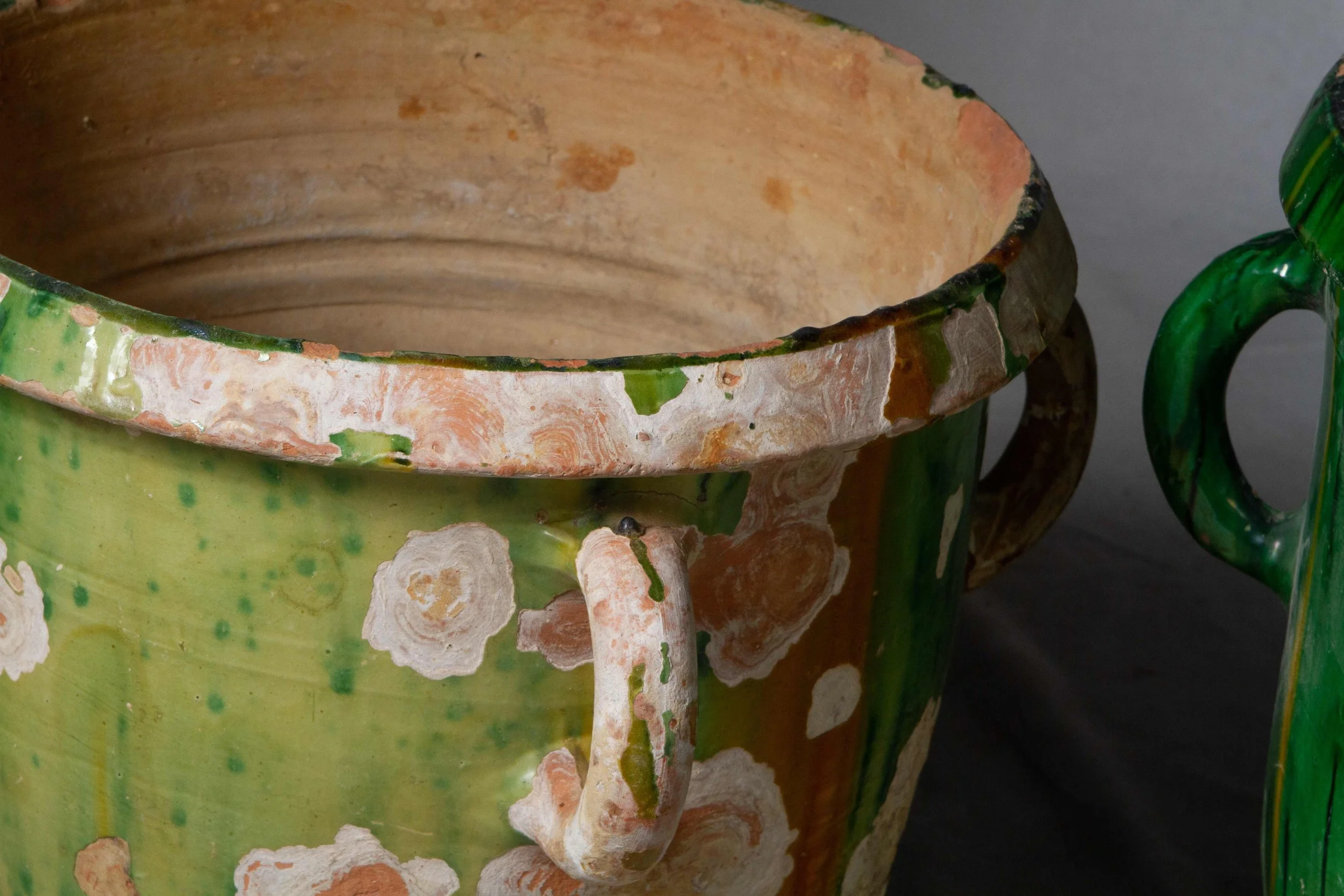 IG20039-IG20040 Castelnaudary Planter with Yellow and Green Glazed   (1)_11zon.jpg