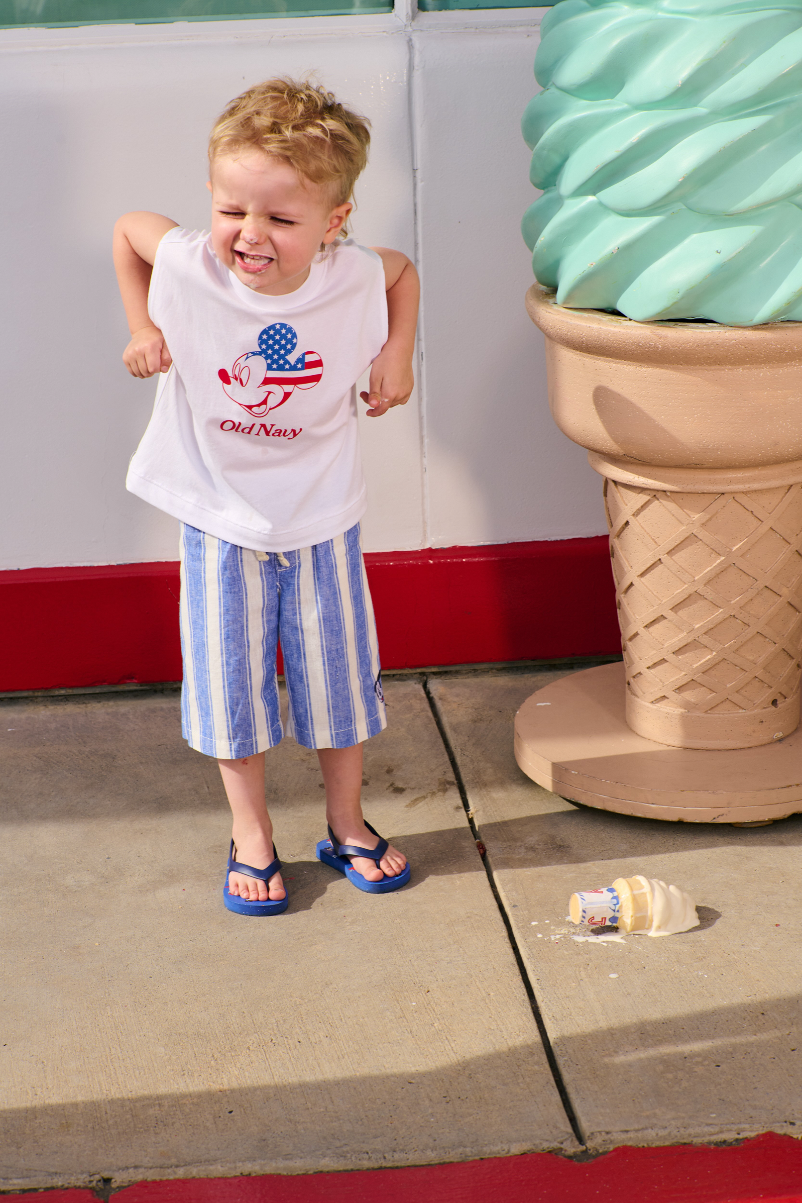 25SUM_M5110_S05543__DisneyforDayswit_TB_01_OF_0100 copy.png