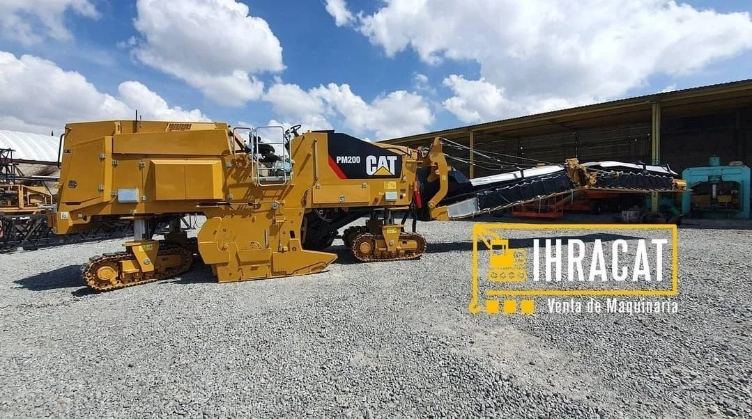 🔥🔥🔥2010 CAT PM200 🔥🔥🔥
Motor C18 
Ancho de Rotor 2010 mm
Peso Operativo 30,100 kg
5,000 hrs de uso 
Recien importada nunca trabajada en M&eacute;xico
Disponible 
Lista para Trabajar 
$$$