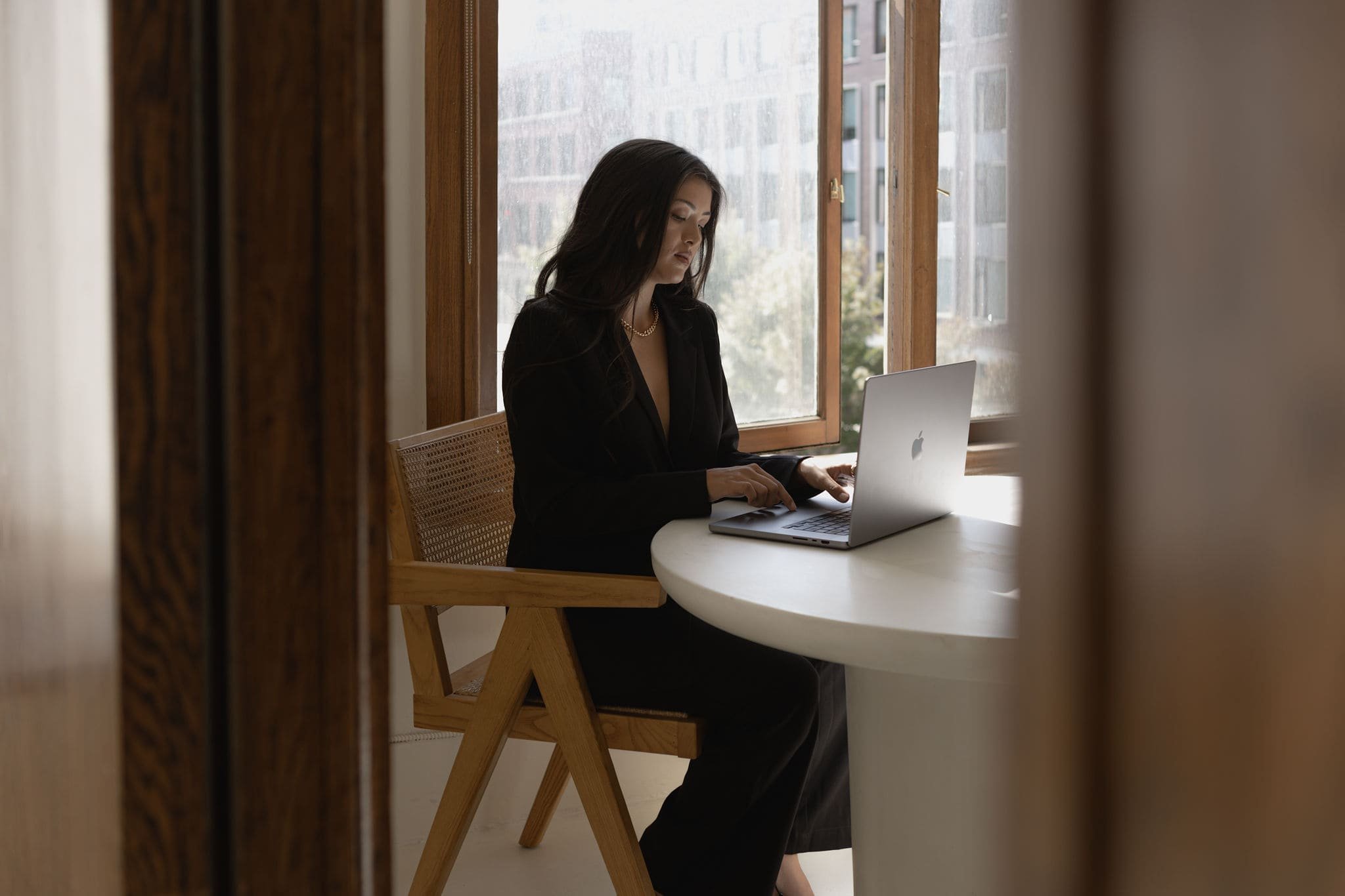 woman looking for executive functioning coaching in Greenwich, Connecticut