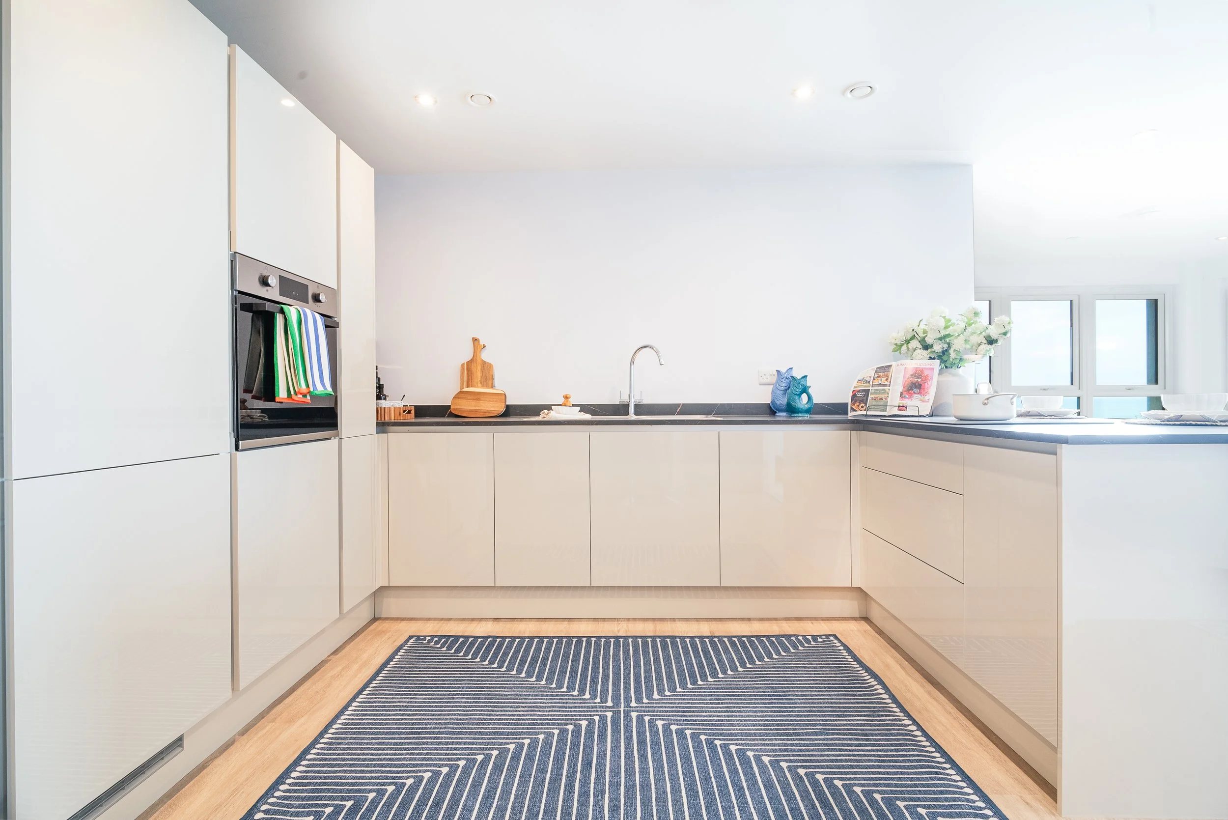 modern homes for sale or rent