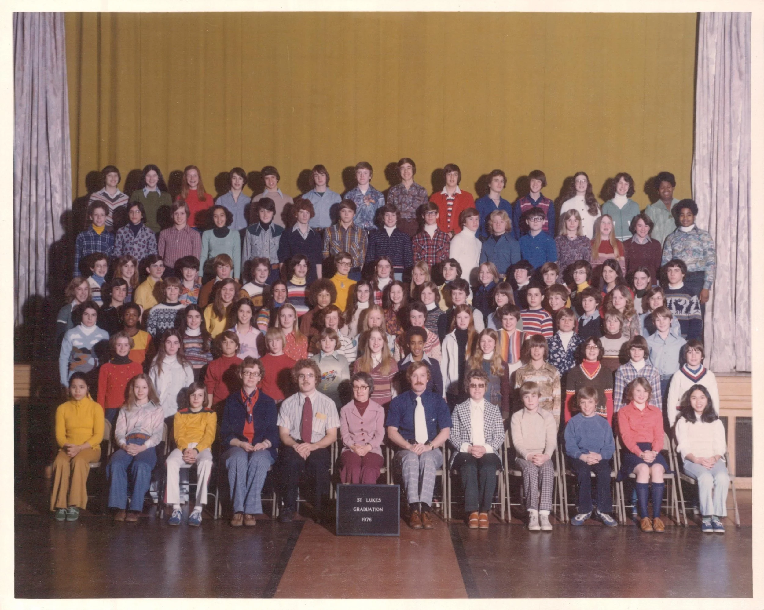 Class of 1976 8th Grade Class Photo