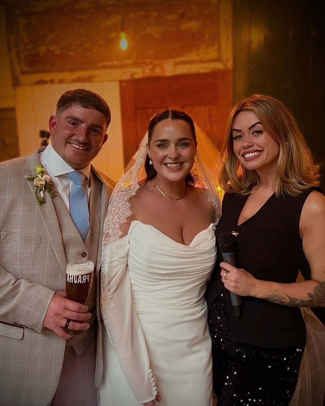 I actually have the best couples 🥹

I&rsquo;ll never tire of reading your reviews 🥰 Knowing I&rsquo;ve played even a small part in making your day extra special genuinely makes my heart so full.

As a wedding supplier and small business, reviews me