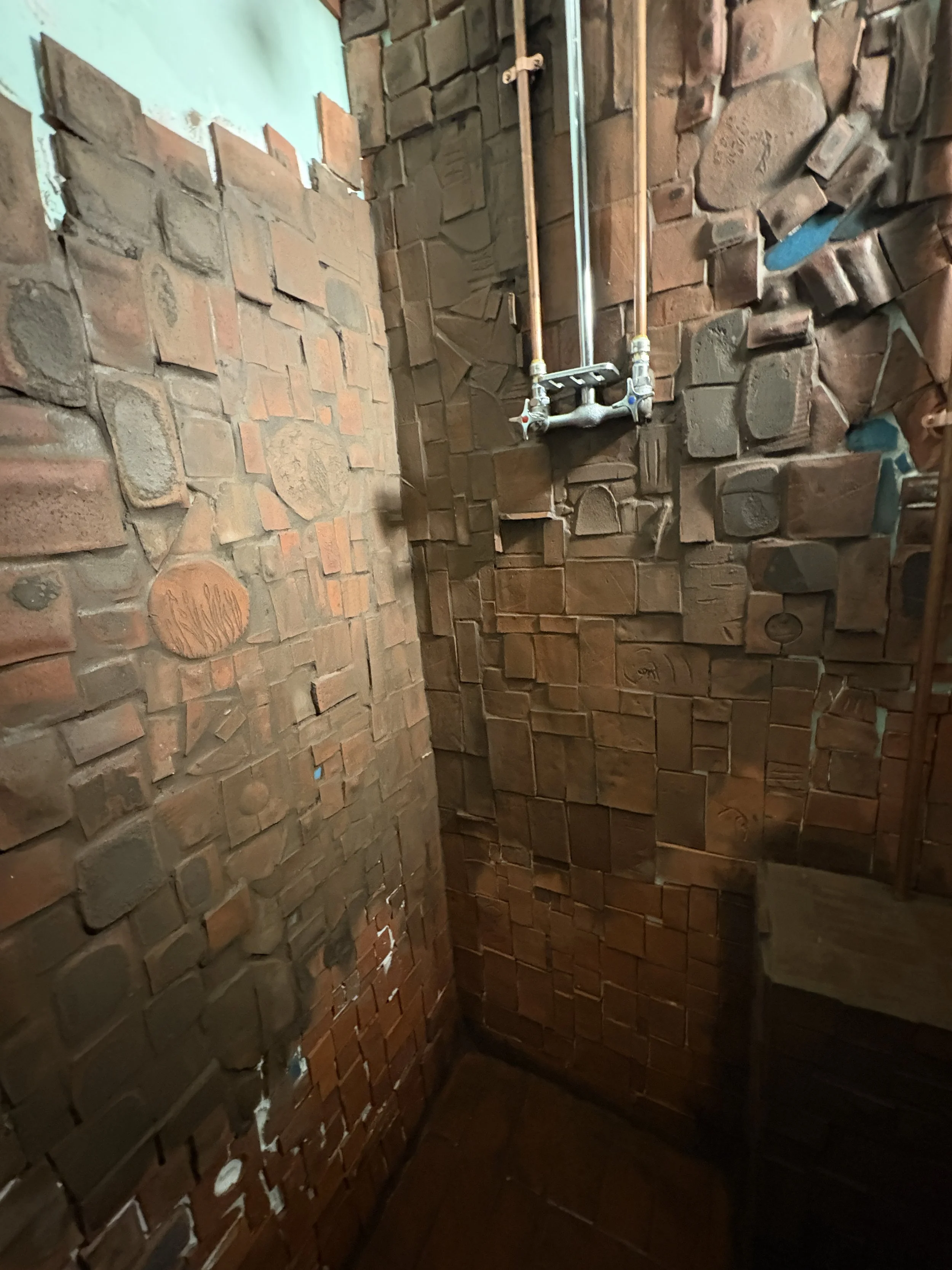 tiling bathroom.JPG
