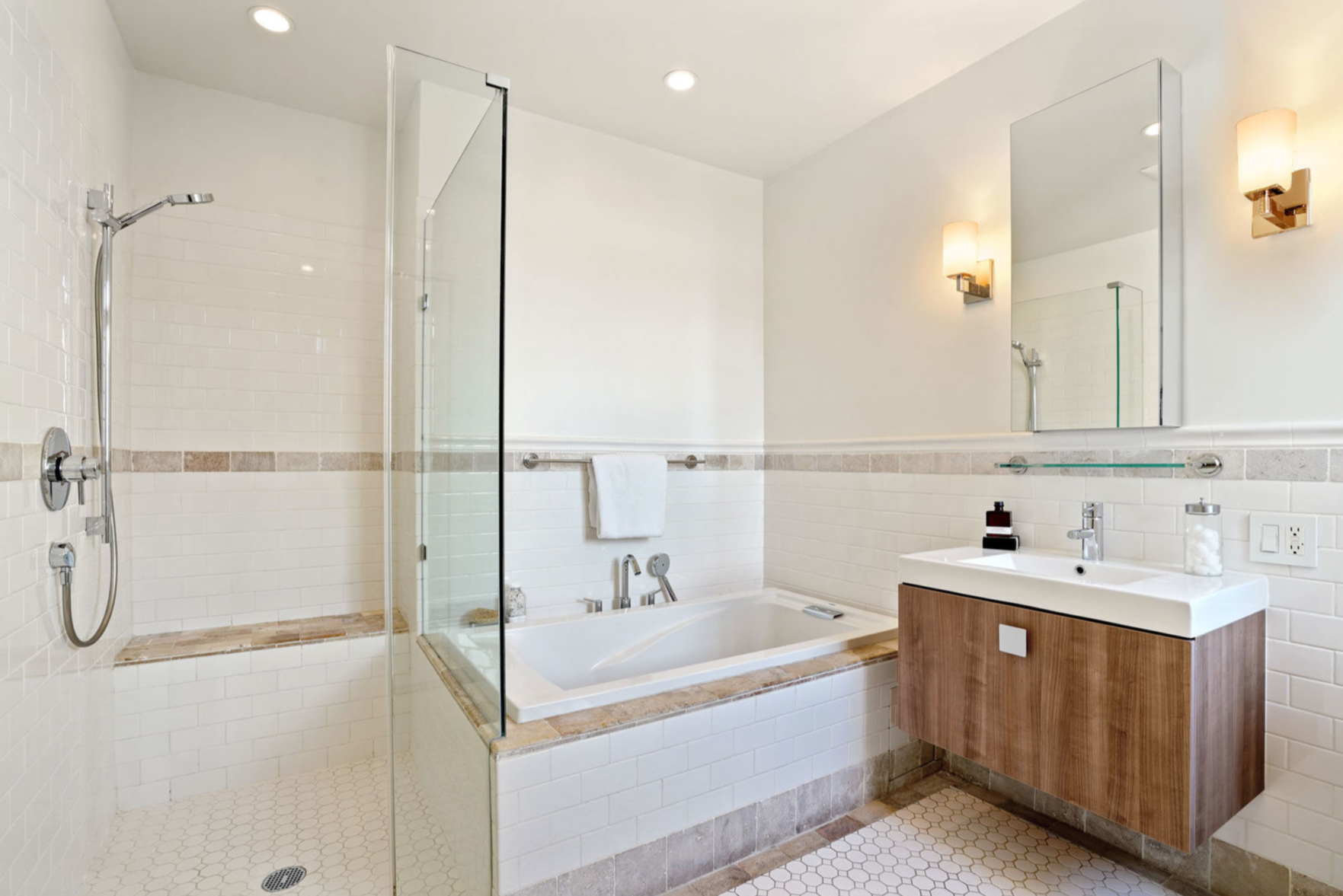 638+Family+Bathroom*.png