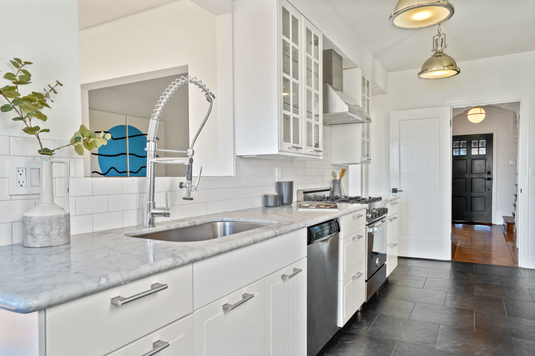 638 Kitchen2.png
