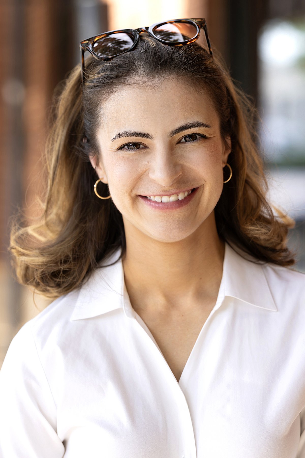 Dating Profile Photography: Why You Should Hire a Professional?