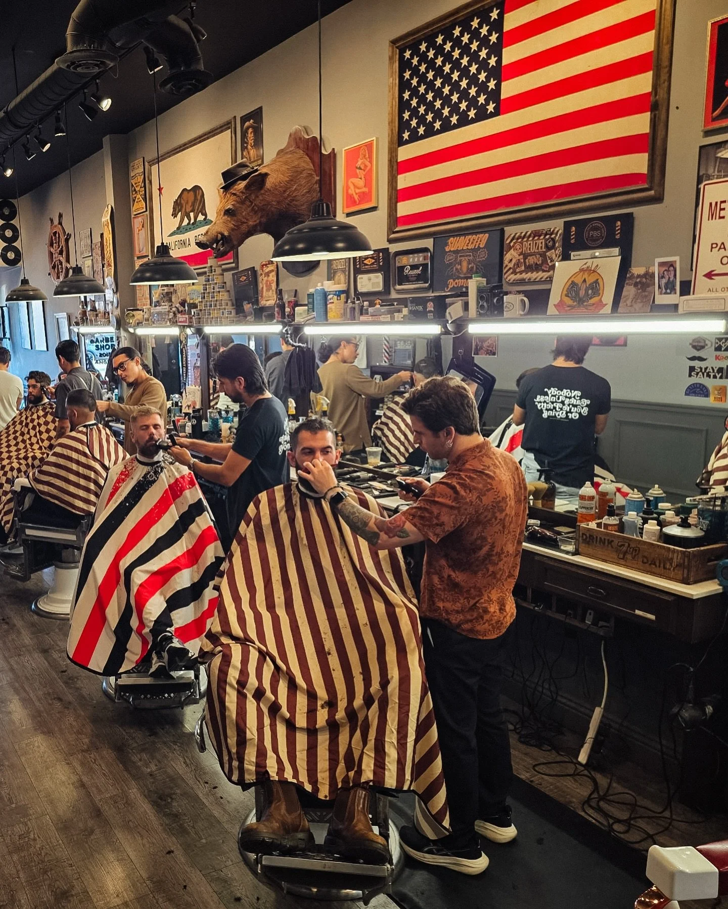 Locked In 😎💪

If your hair is in need of a refresh hit that link in bio and book your next visit! I&rsquo;ll be serving up fresh cuts all month long! 😜🤙
-
@thebarber_simile 
@parlourbarbershop 
-
📸: @aggro_barber 🤪😘
-
.
.
.
.
#ParlourBarbersho