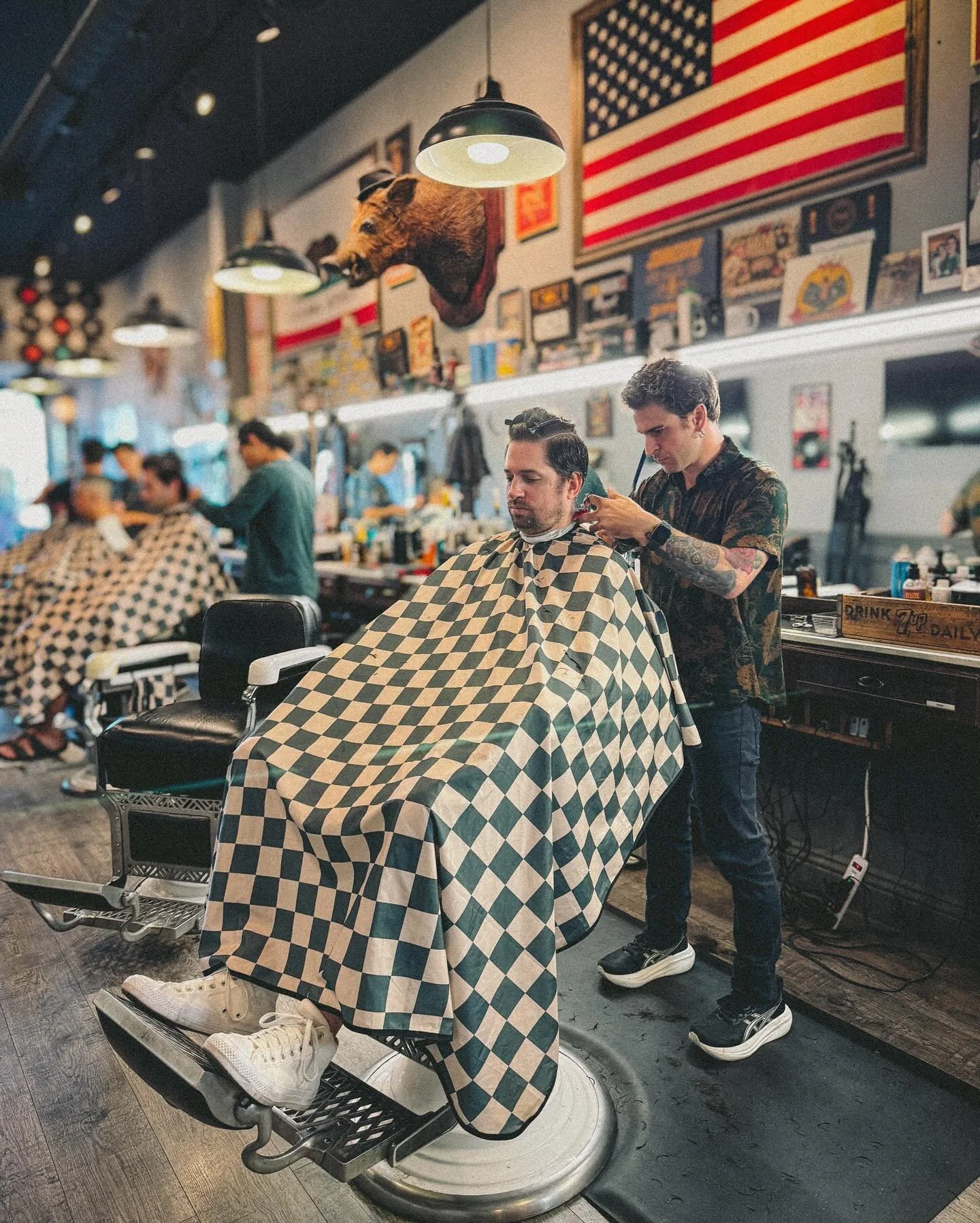 💈 Locked in 💈

If you&rsquo;re needing that fresh cut hit the link in my bio and book your next appointment! 😎🤙
-
@thebarber_simile 
@parlourbarbershop 
-
.
.
.
.
#Barbershop #ParlourBarbershop #BurbankBarber #BurbankBarbershop #MensHair #MensHai