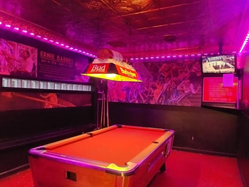 Roseland Bar & Grill