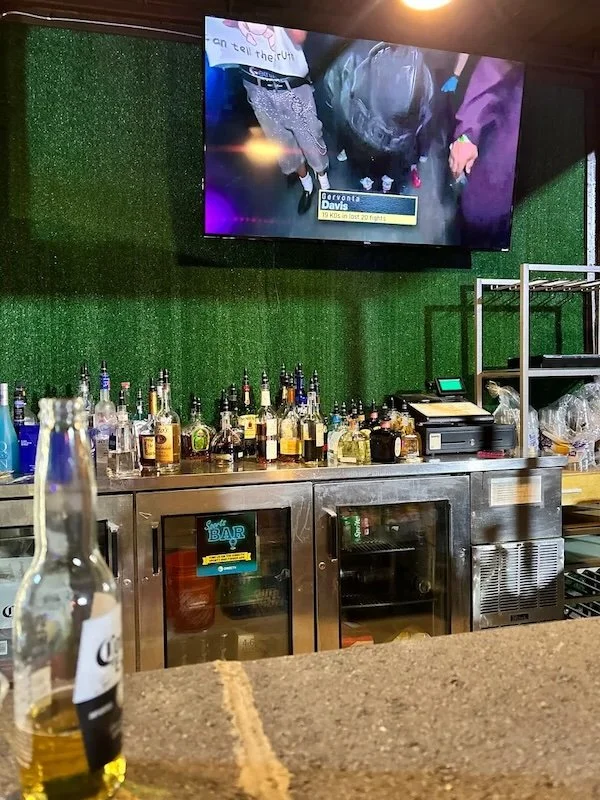 Glass House Bar &amp; Grill