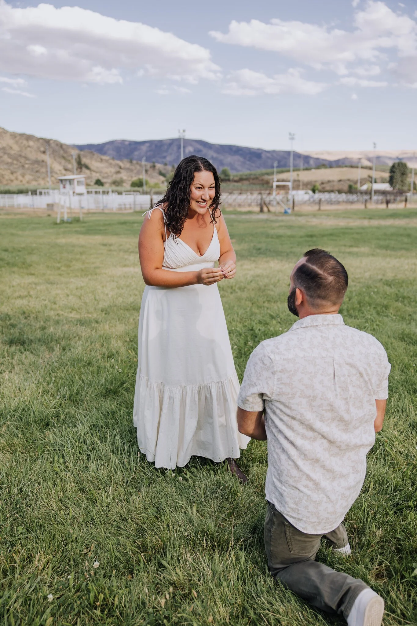 lake-chelan-proposal-photographer-shocked-reaction-22.jpg