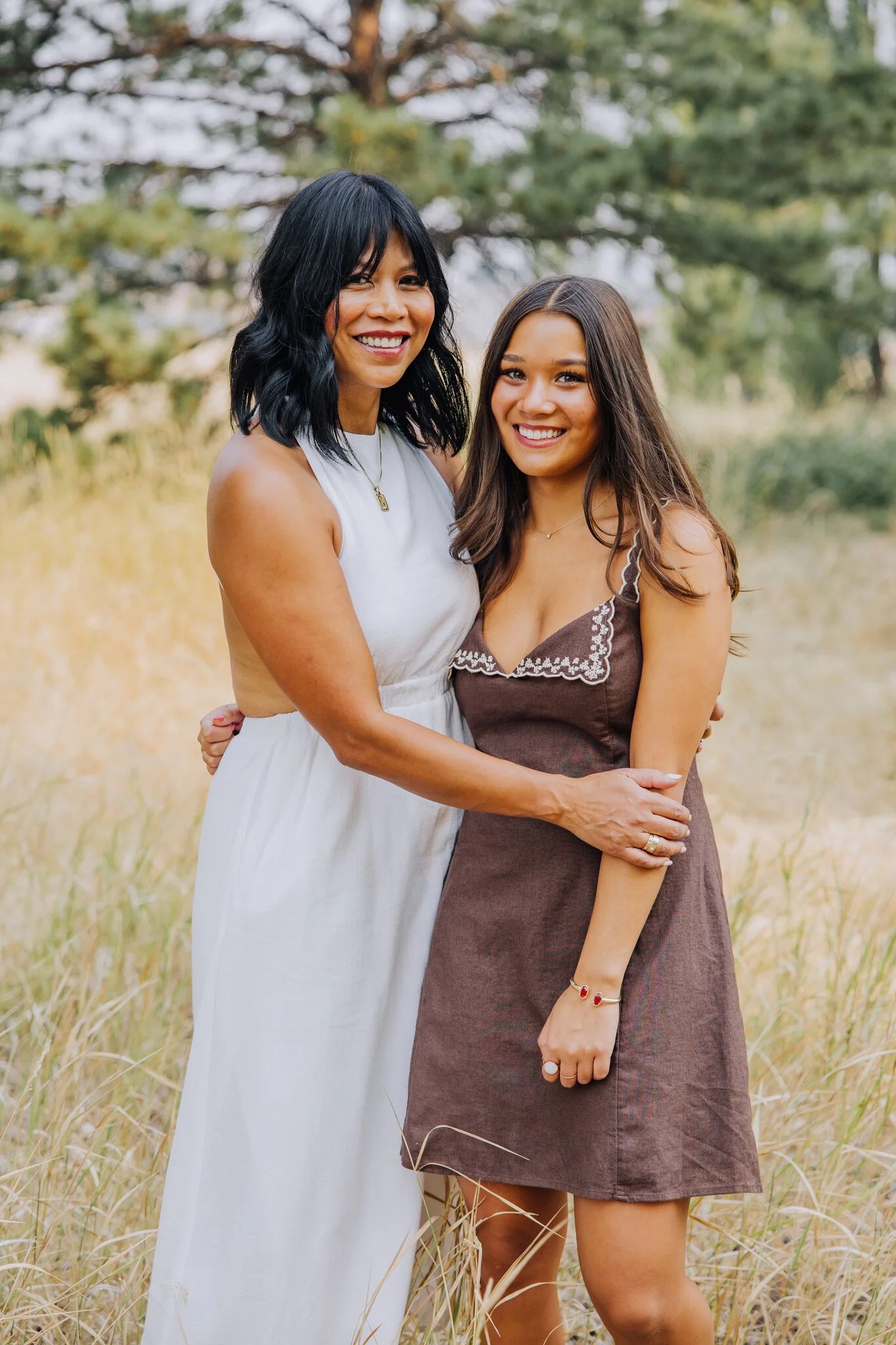 lake-chelan-senior-photographer-mother-daughter-hug-forest-30.jpg