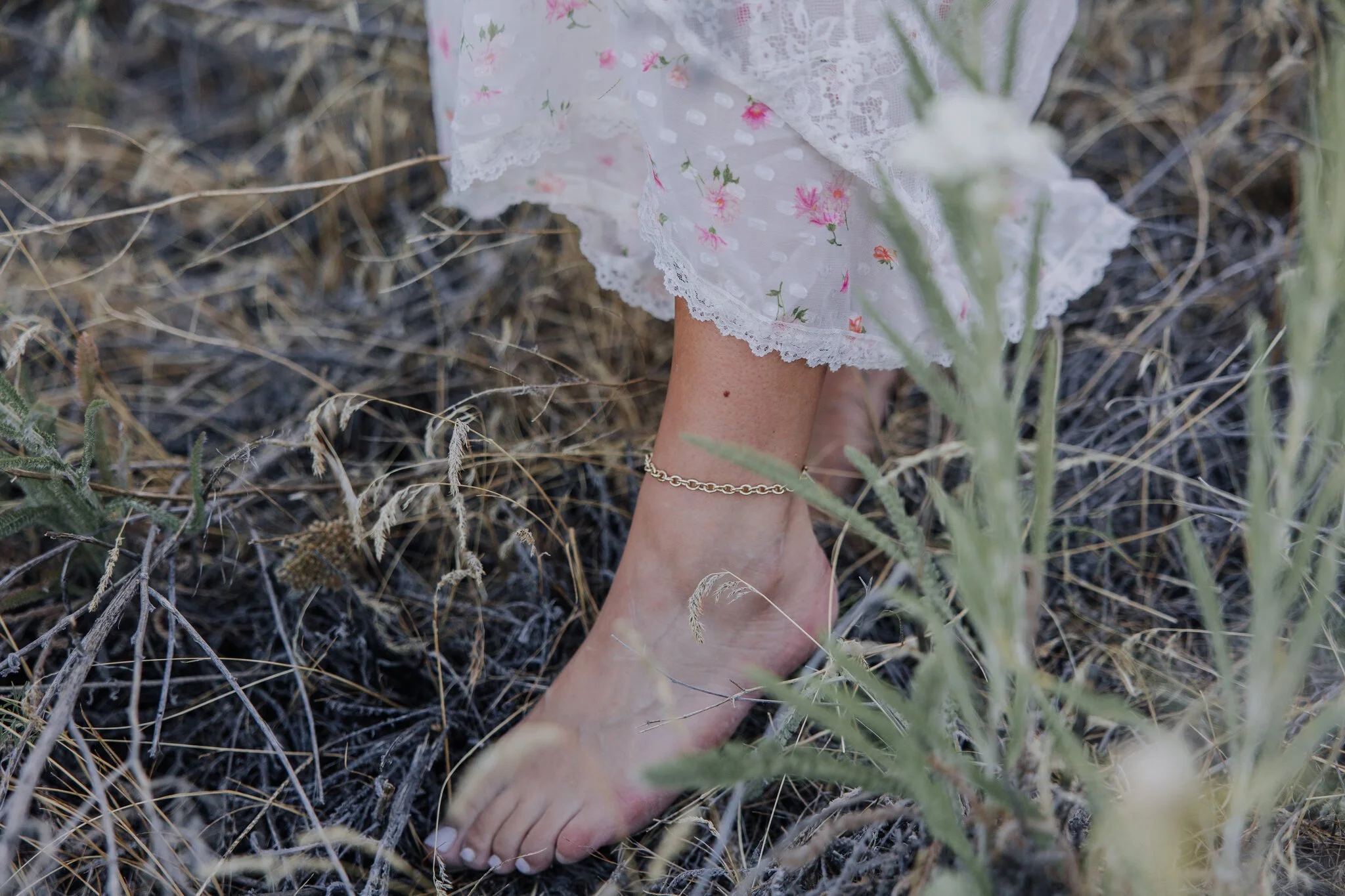 lake-chelan-senior-photographer-barefoot-detail-07.jpg