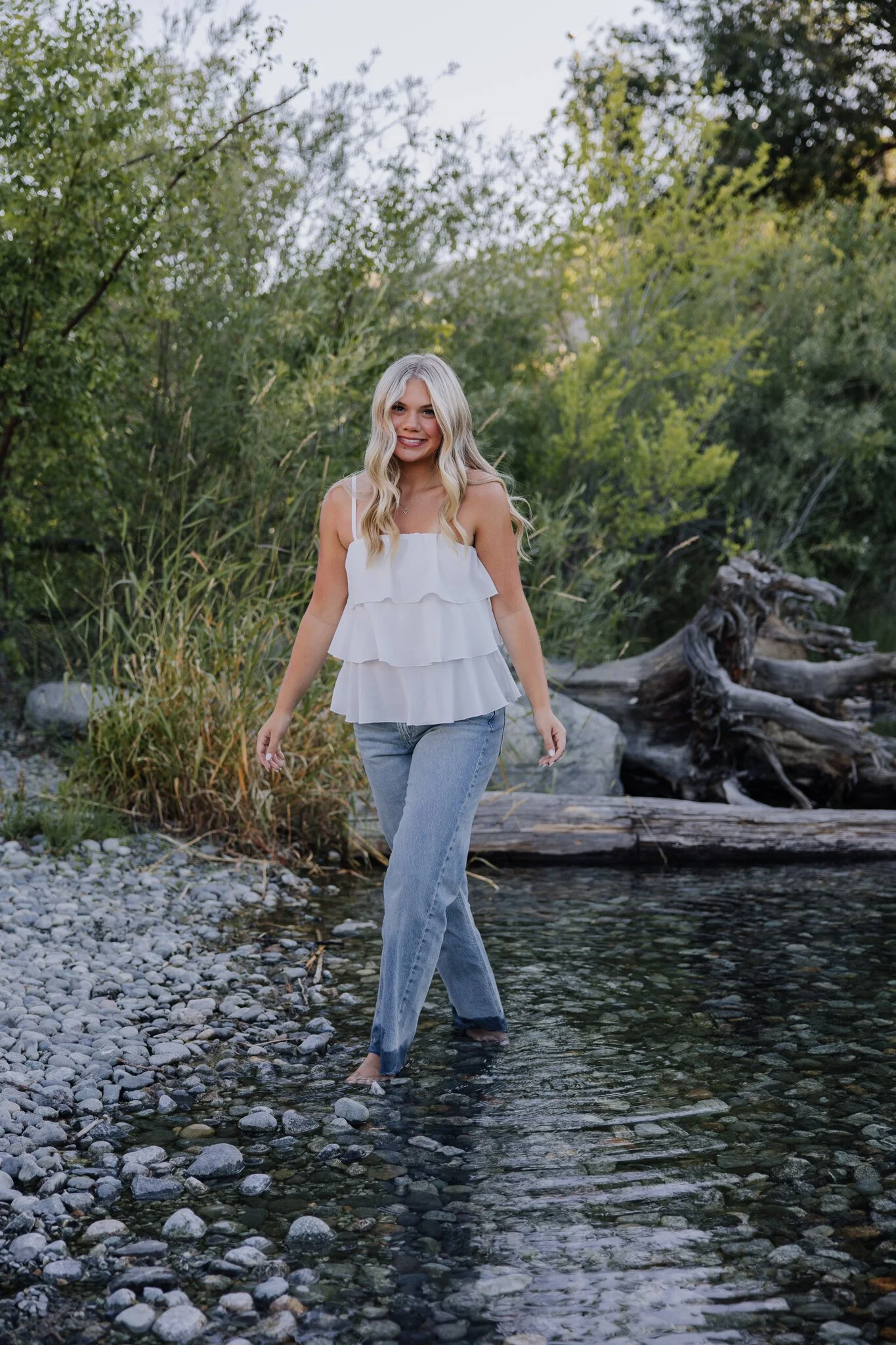 lake-chelan-senior-photographer-wading-pond-21.jpg