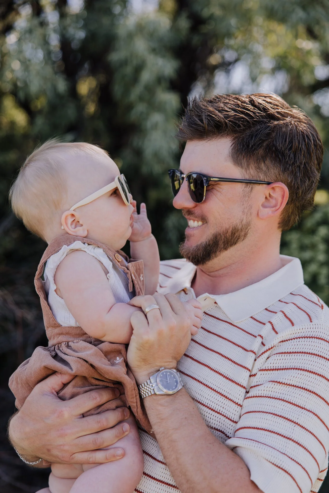 lake-chelan-family-photographer-dad-and-baby-closeup-32.jpg