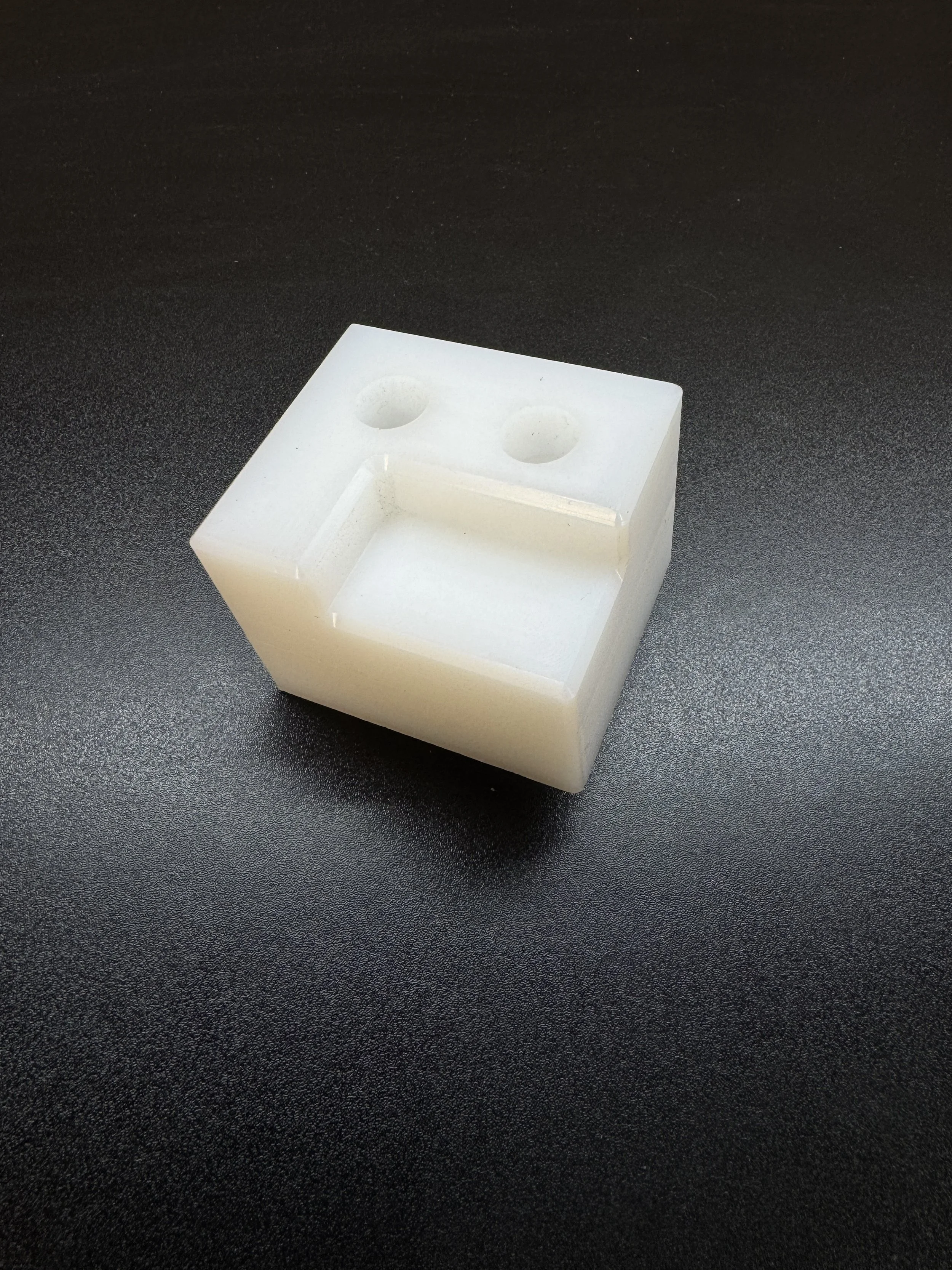 UHMW component for a fixture 1.jpeg