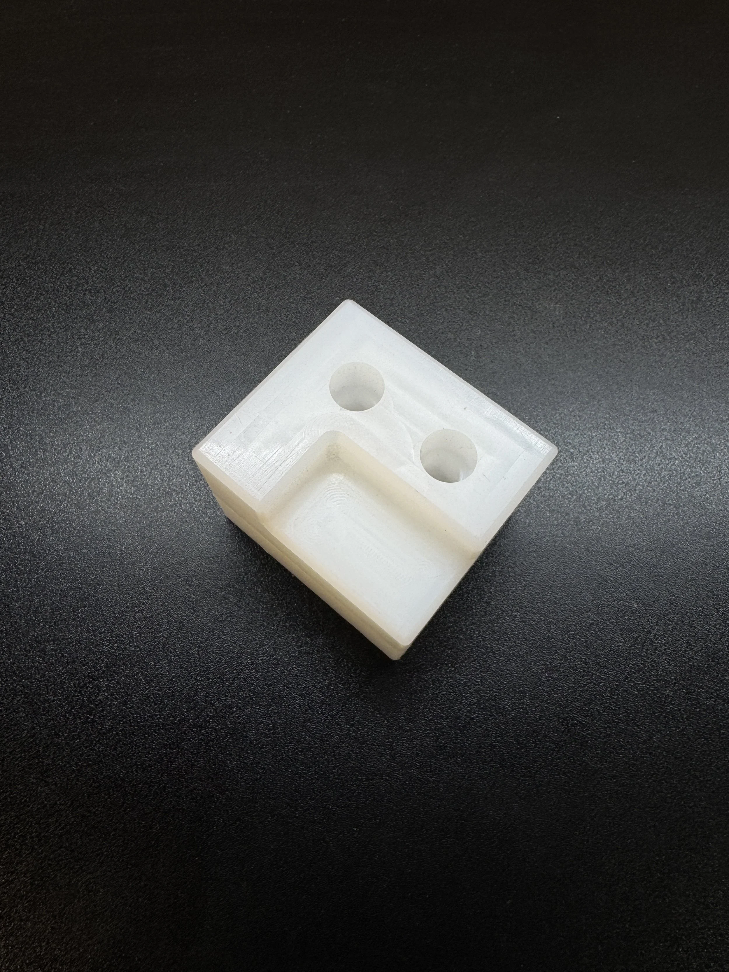 UHMW component for a fixture 2.jpeg
