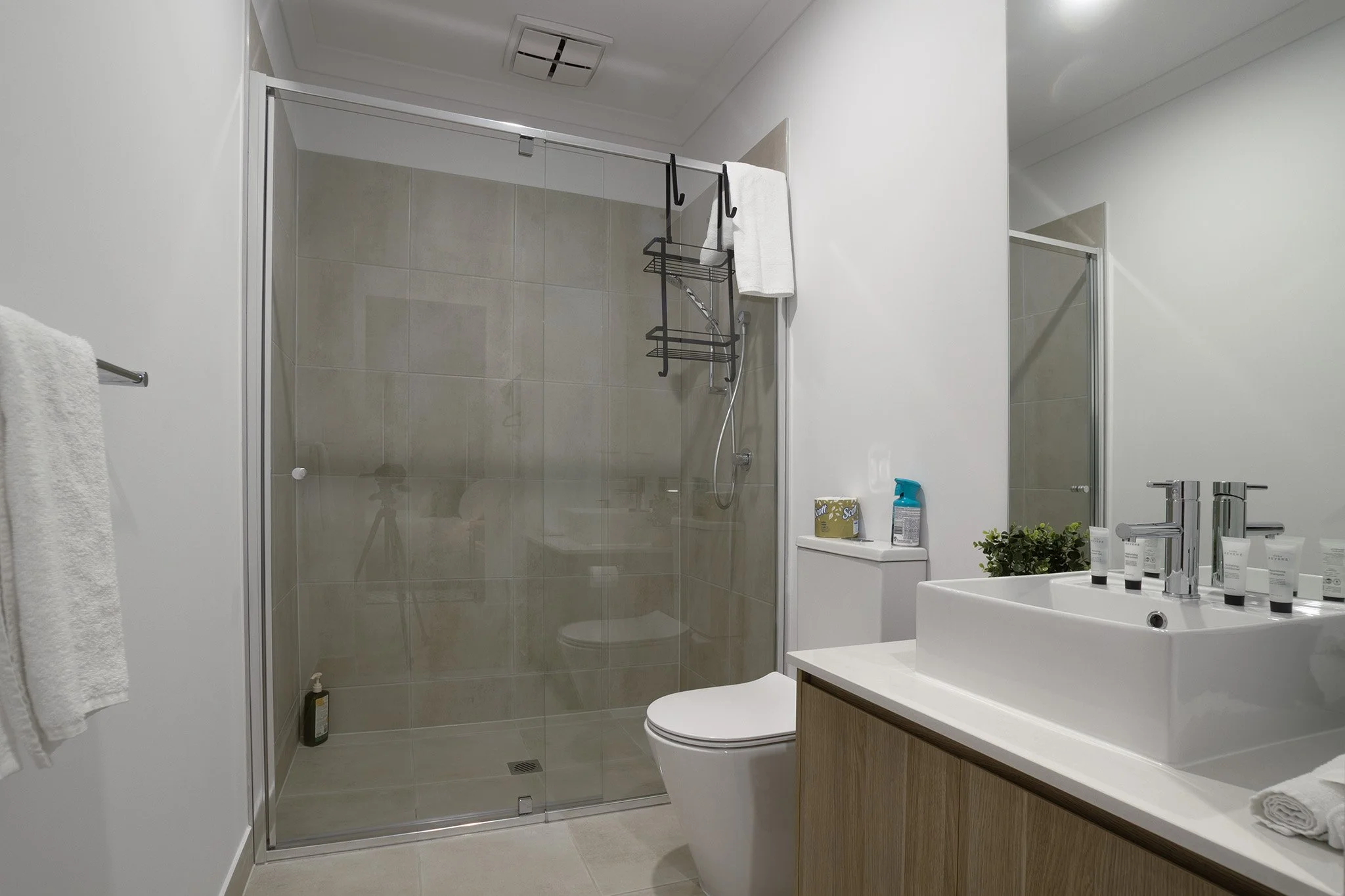 ensuite 2.jpg