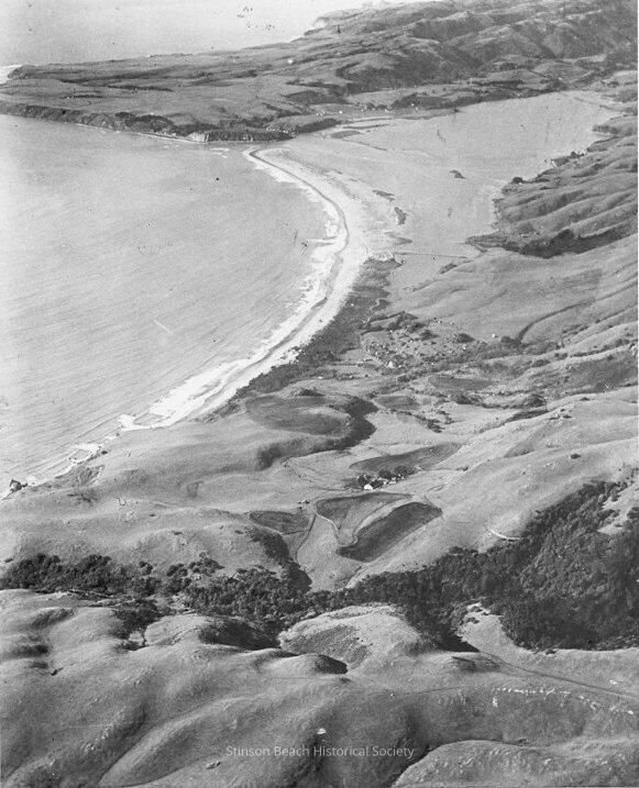 Undeveloped sandspit, 1910. Courtesy of the Stinson Beach Historical Society