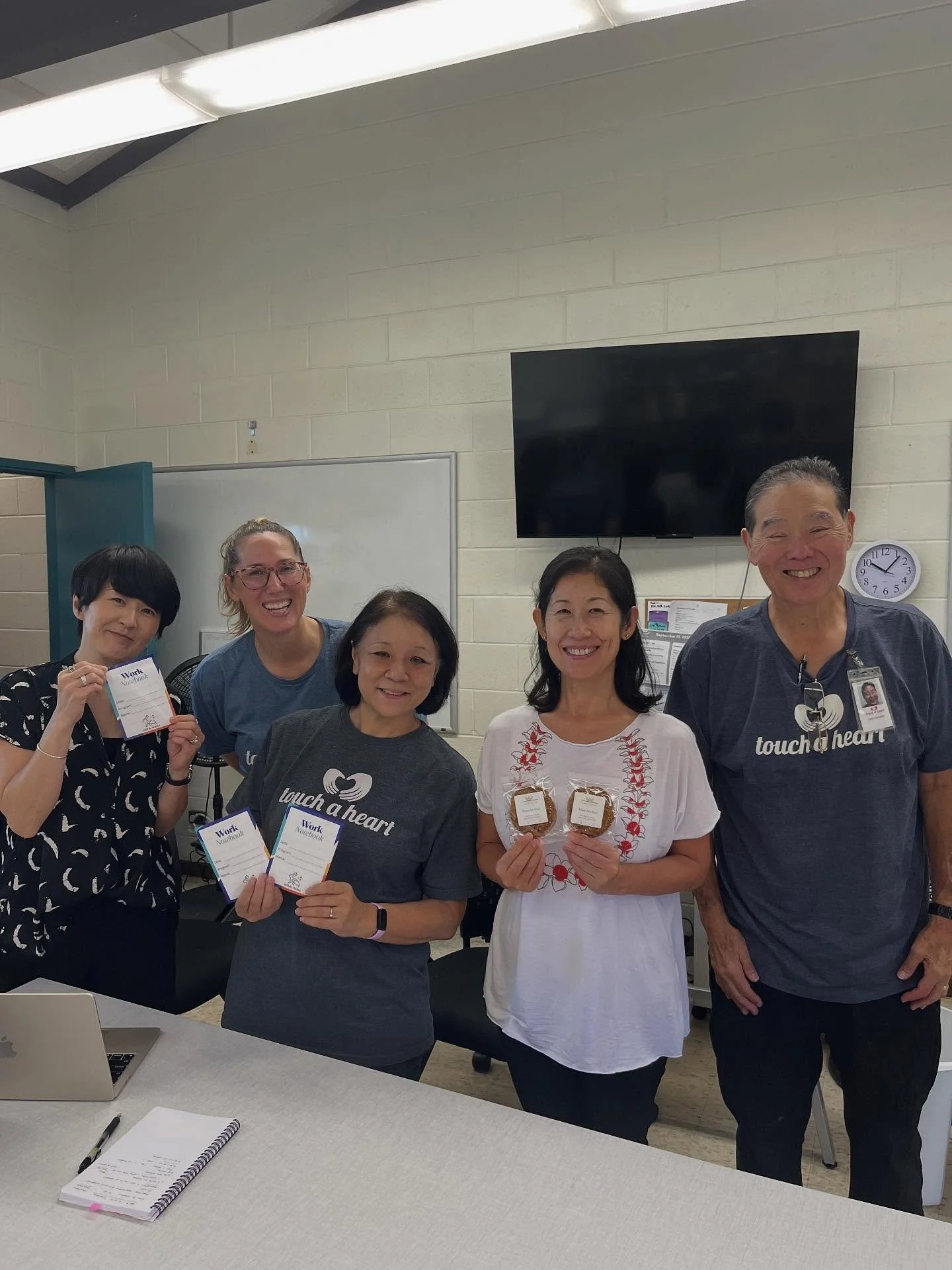 We’re excited to announce our upcoming Keiki Job Experience Lite this November at Kalihi Union Church, in collaboration with Touch A Heart Hawaii! 💖
Keiki Job Experience Lite is the second line of our Kids Job Experience Workshop — a sh