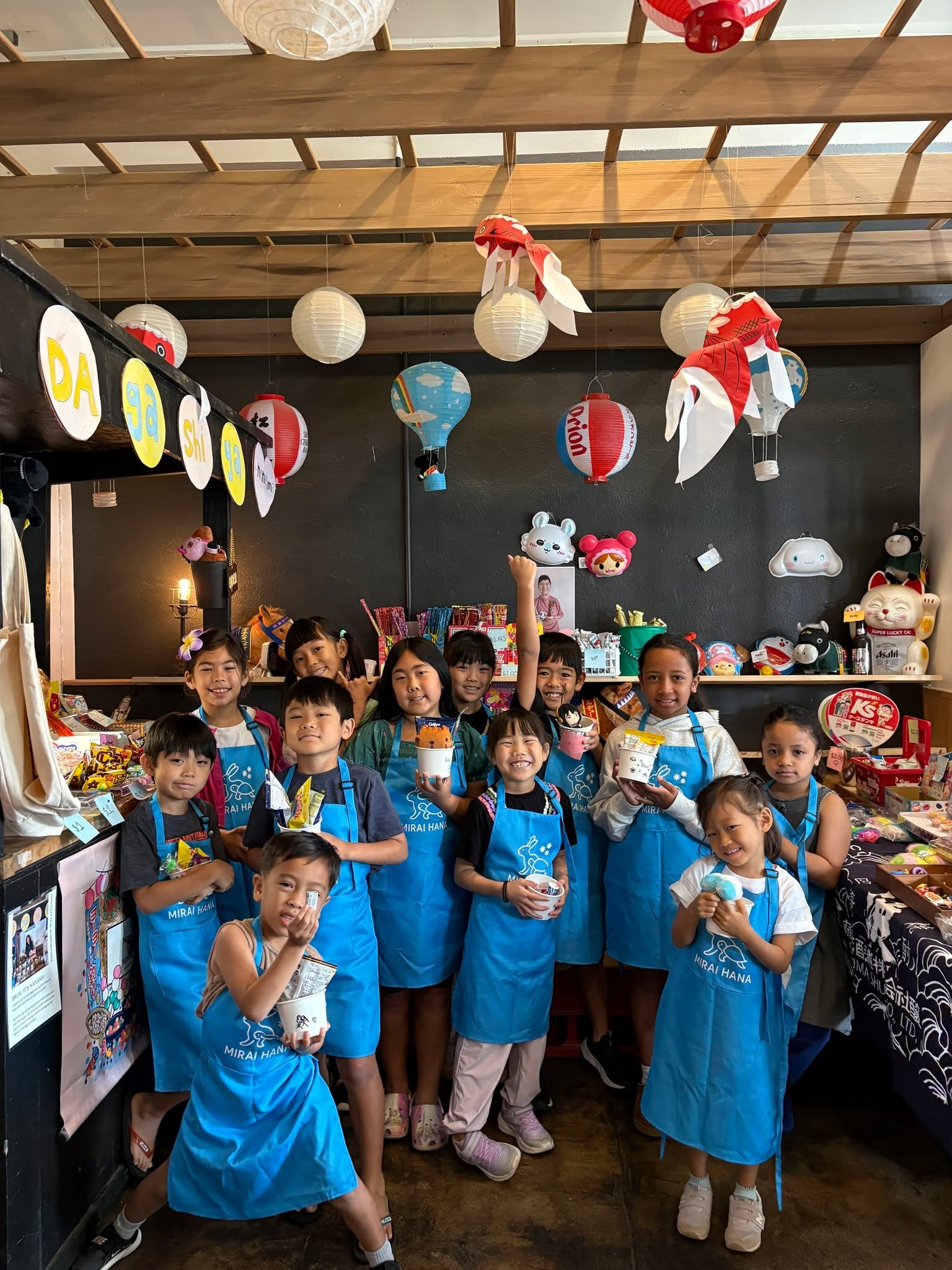 Today, our kids stepped into a real katsu shop &amp; dagashiya
with Nana Ai Katsu🍱✨ @nana_ai_katsu 

They didn&rsquo;t just watch &mdash;
they experienced what it really means to work in a restaurant.

From choosing their own dagashiya snacks within